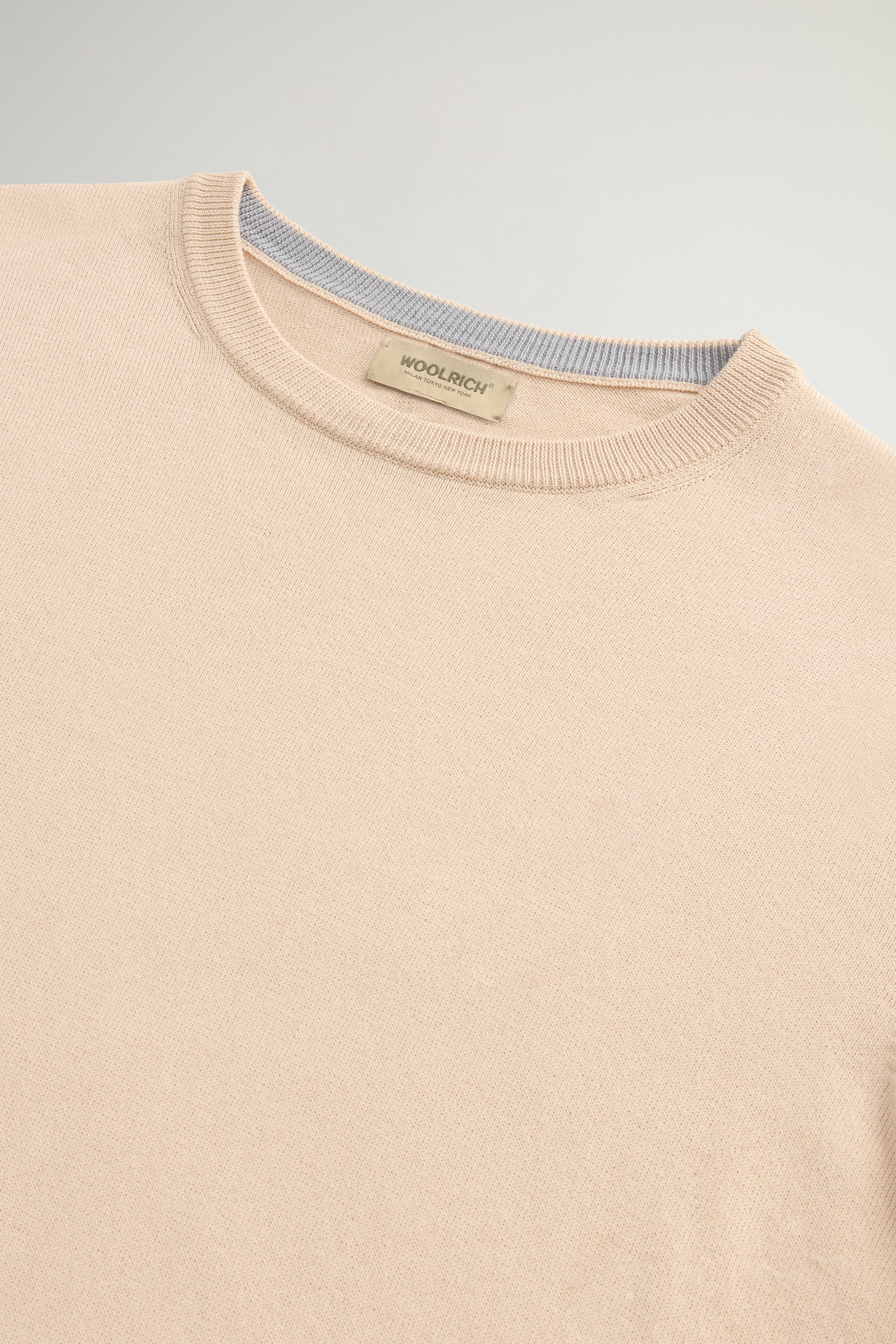 Crewneck Sweater in Pure Cotton with Embroidered Logo Beige photo 6 | Woolrich