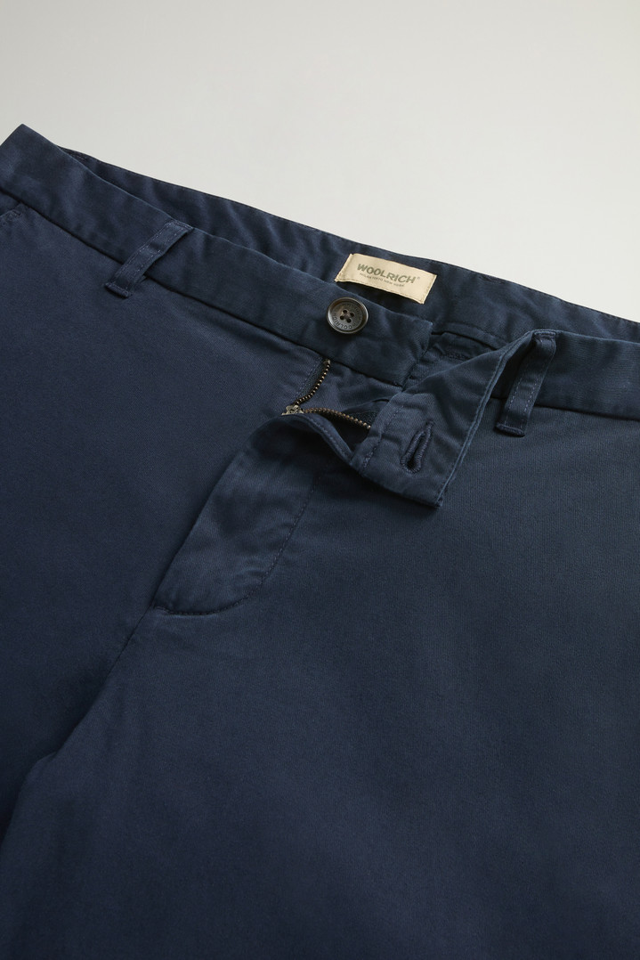 Garment-Dyed Stretch Cotton Twill Chinos Blue photo 2 | Woolrich
