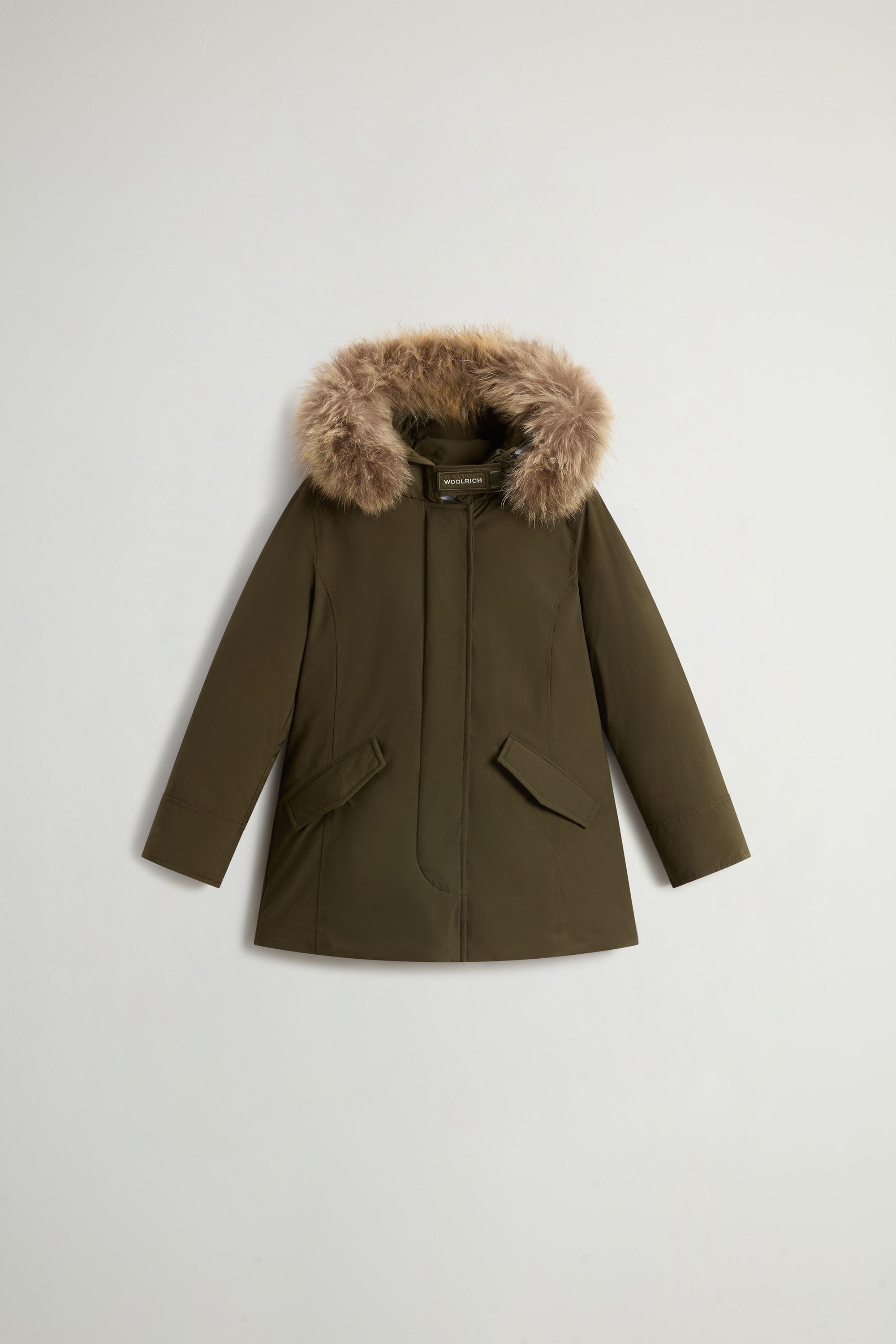 Girls’ Arctic Parka in Urban Touch Green photo 1 | Woolrich