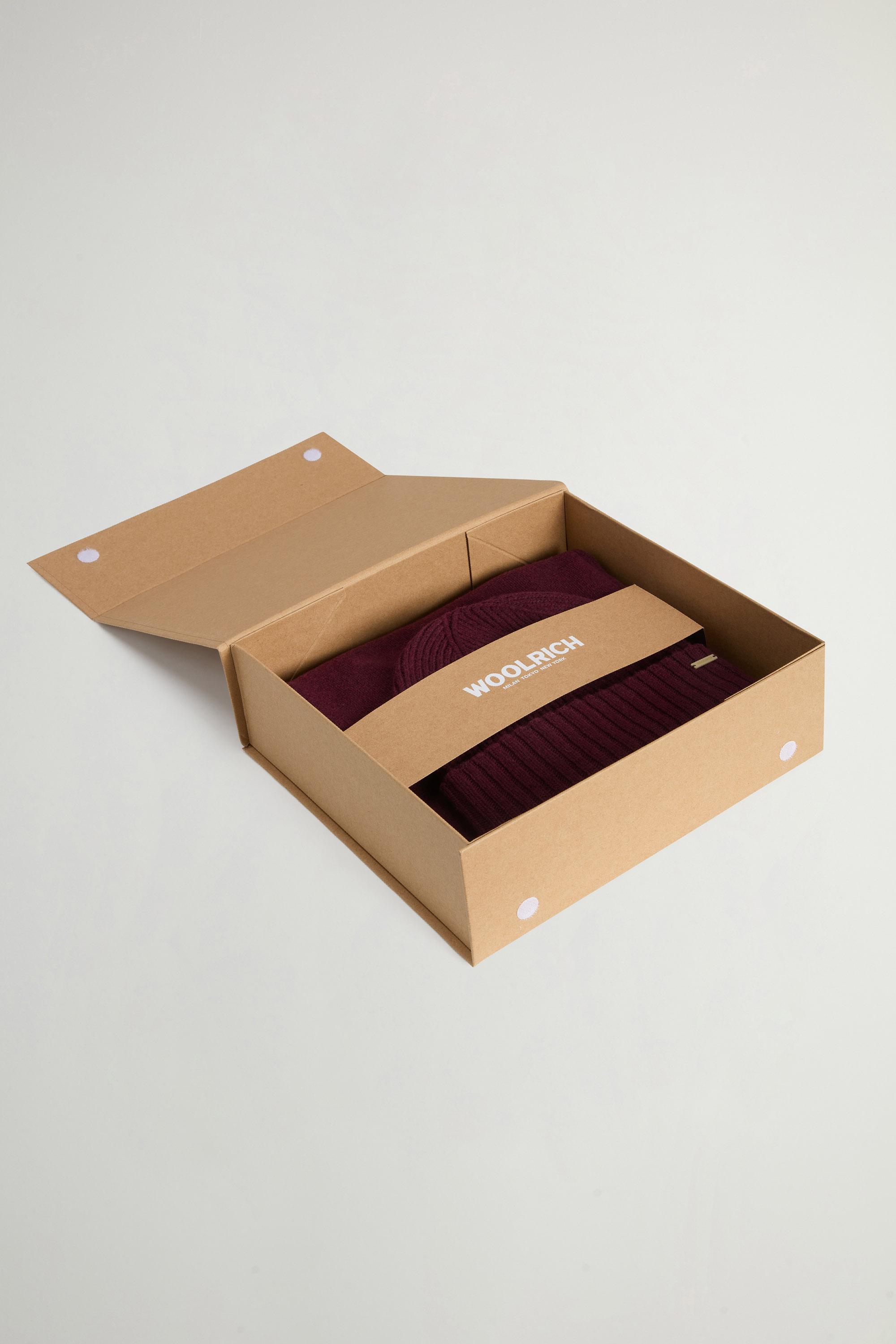 Gift Set with Beanie and Scarf Burgundy photo 1 | Woolrich