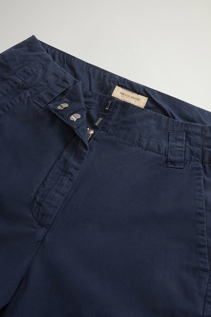 Garment-Dyed Carrot Pants in Pure Cotton Poplin Blue photo 4 | Woolrich