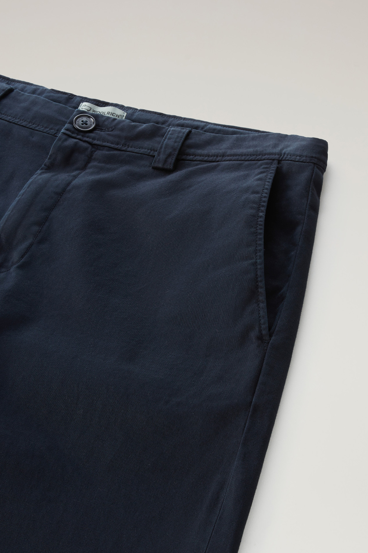 Garment-Dyed Chino Shorts in Stretch Cotton Blue photo 3 | Woolrich