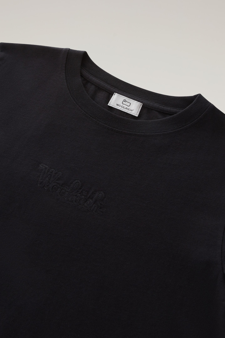 Pure Cotton T-Shirt with an Embroidered Logo Black photo 2 | Woolrich