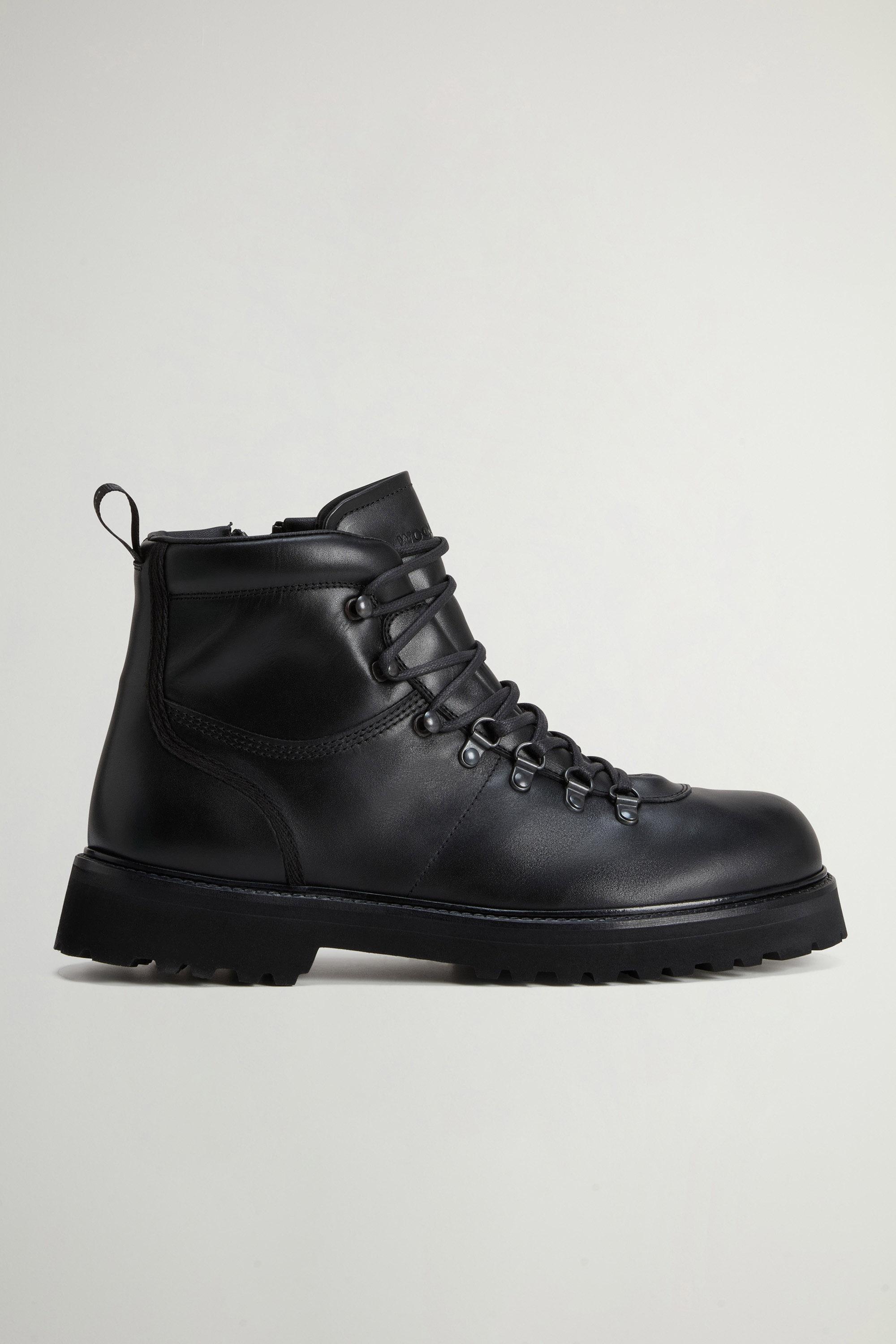 Hiking Ankle Boots in Plant-Based Leather Black photo 1 | Woolrich