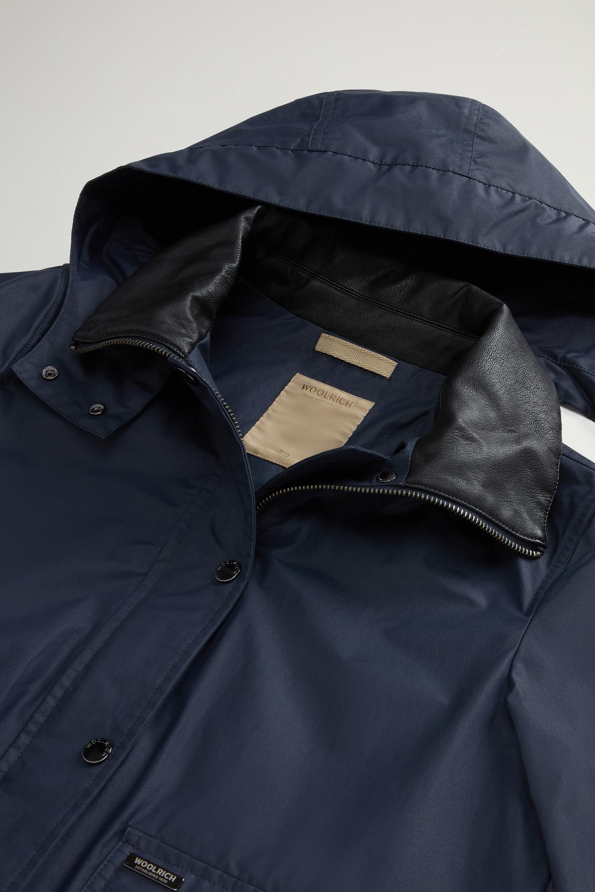 Dundee Jacket in Superwax Cotton Blue photo 6 | Woolrich