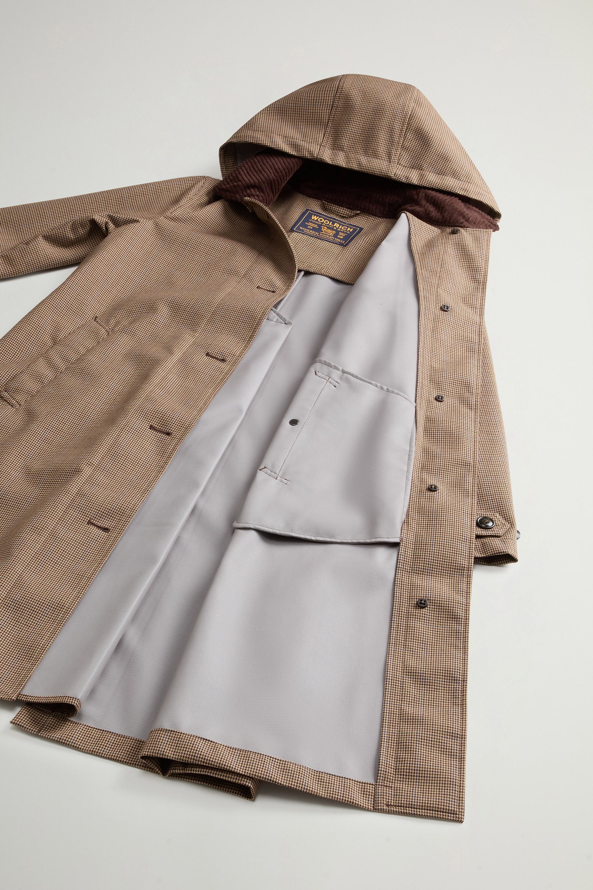 Coat in Yarn-Dyed Three-Layered Fabric with Removable Hood Brown photo 8 | Woolrich