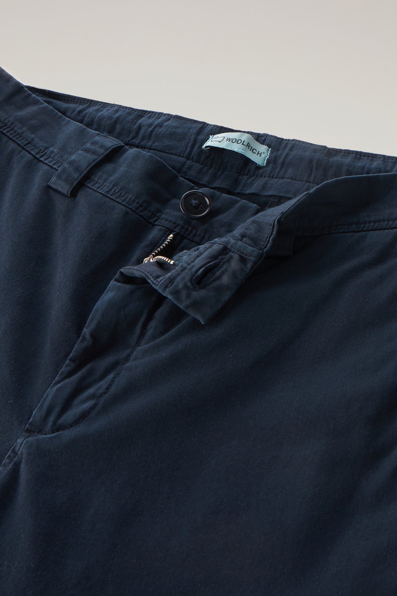 Garment-Dyed Classic Chino Pant in Stretch Cotton Blue photo 2 | Woolrich