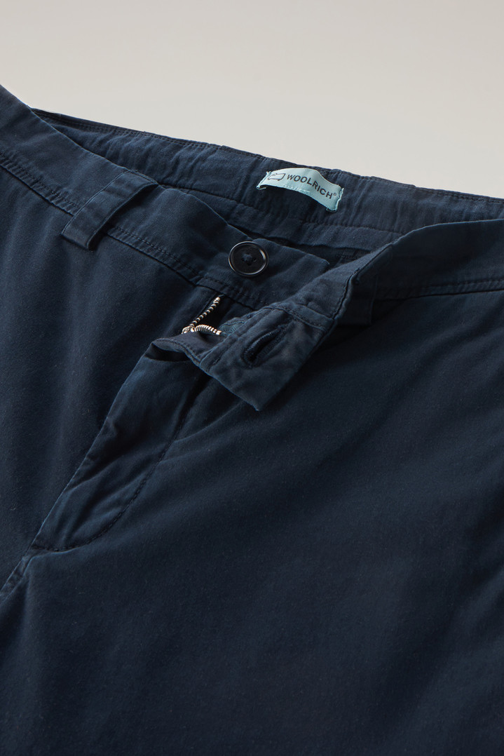 Garment-Dyed Classic Chino Pant in Stretch Cotton Blue photo 2 | Woolrich