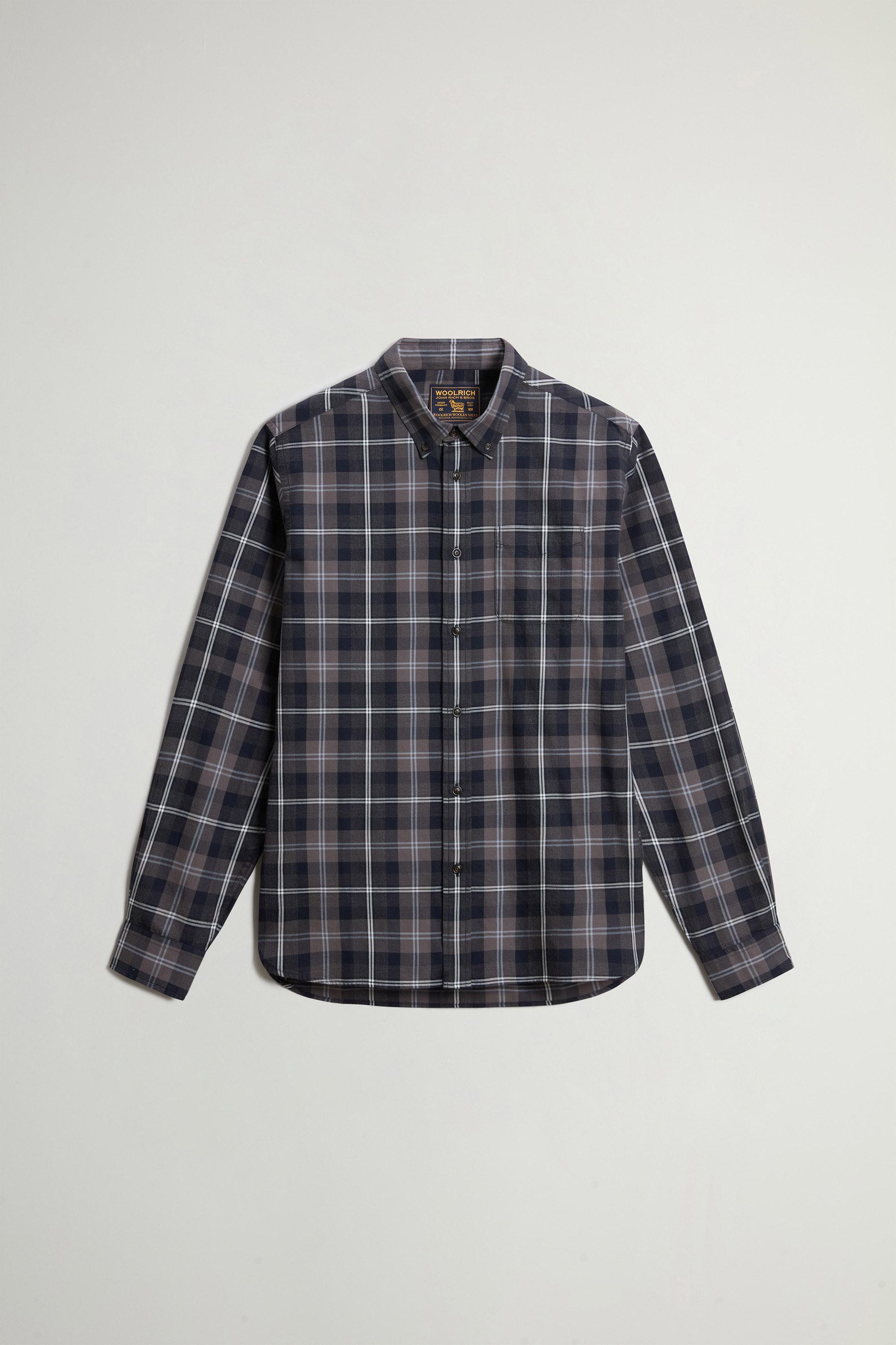 Button-Down Checked Shirt in Pure Cotton Flannel Gray photo 5 | Woolrich