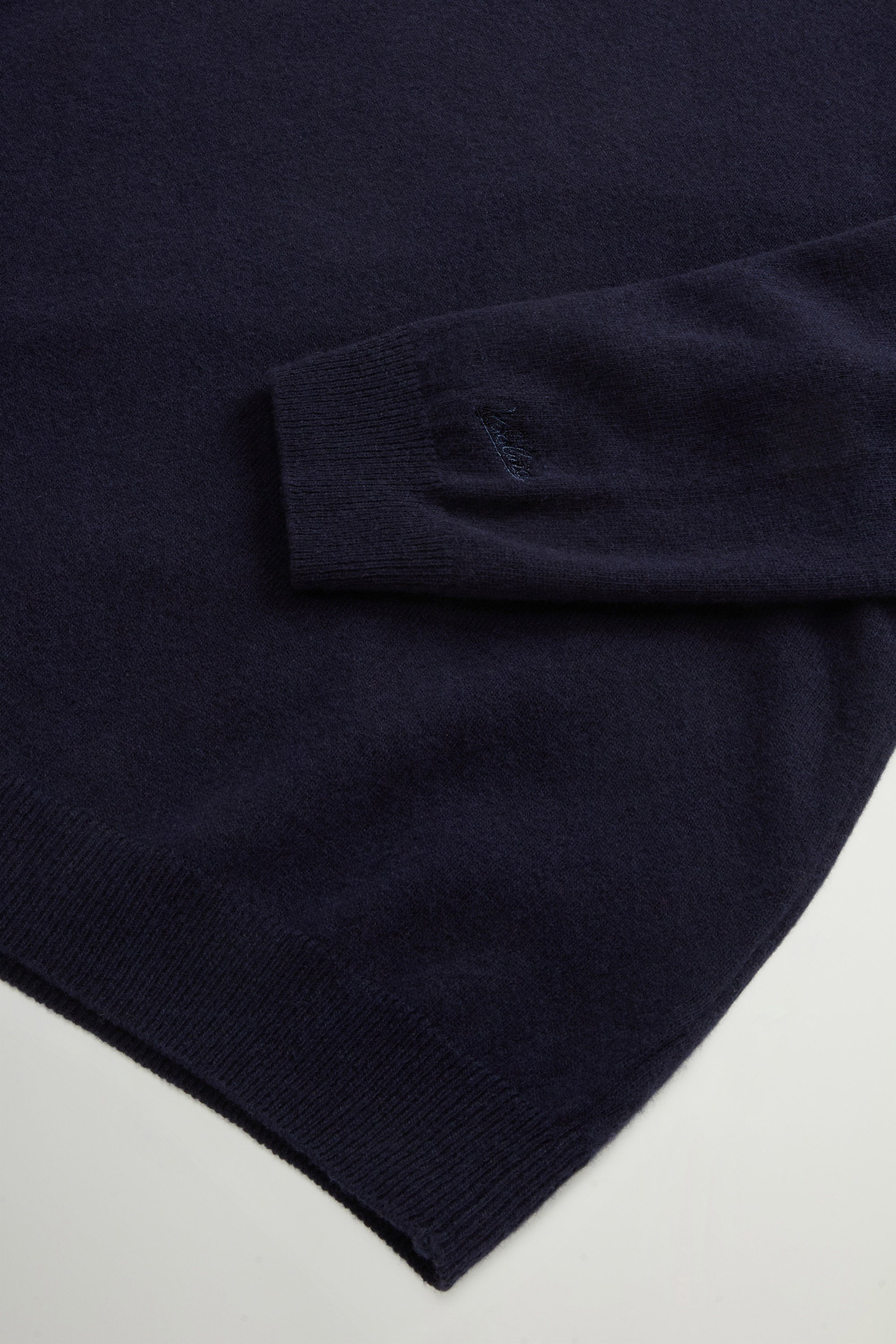 V-Neck Sweater in Pure Virgin Wool Blue photo 6 | Woolrich