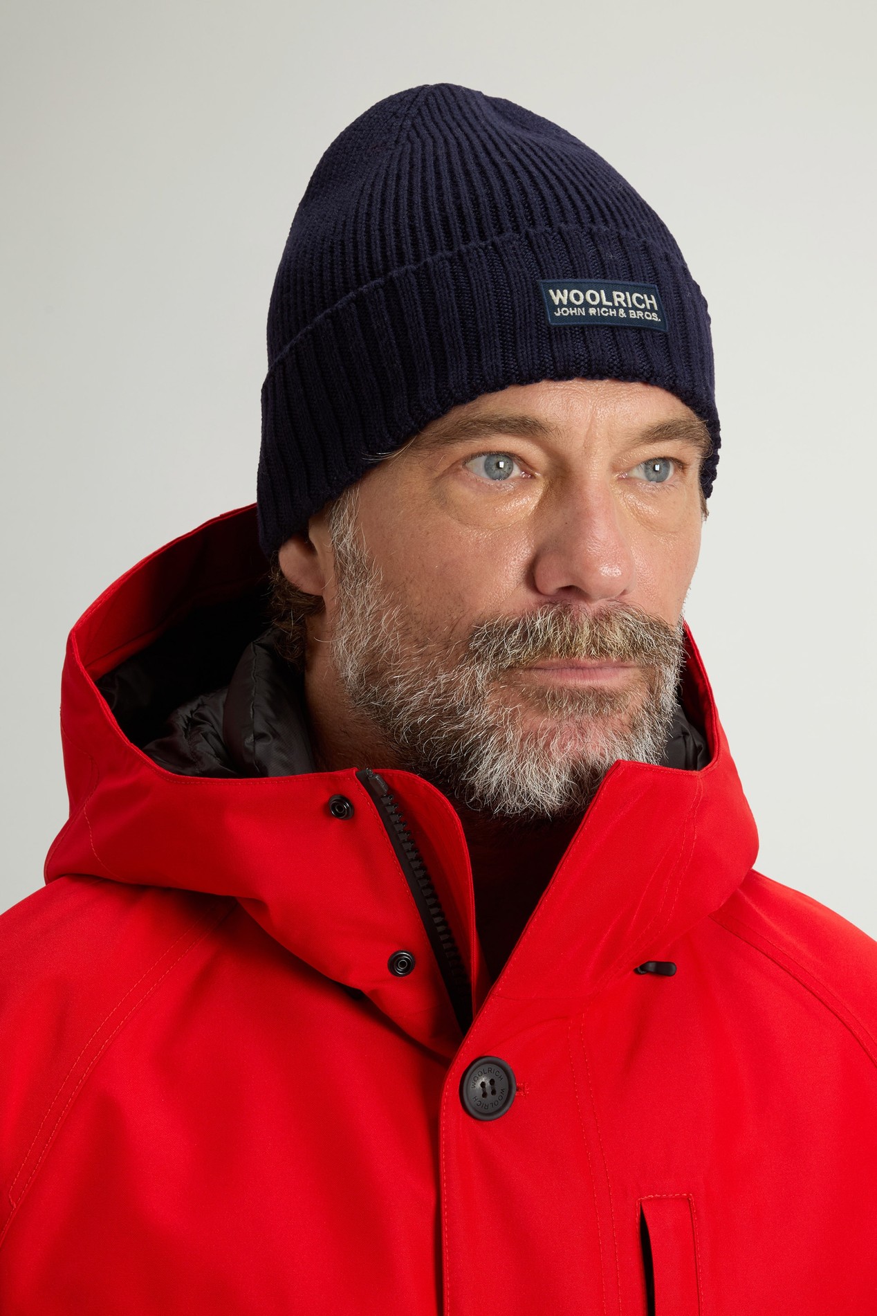 LEGACY PATCH BEANIE Blau photo 1 | Woolrich