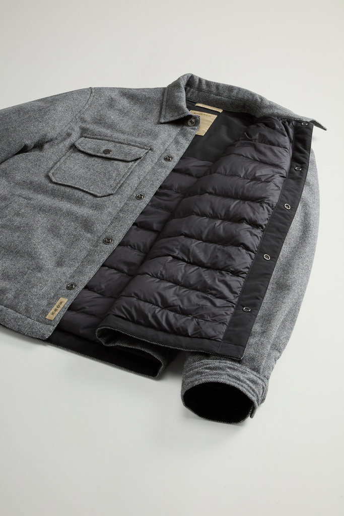 Alaskan Check Overshirt in Recycled Italian Wool Blend Gray photo 8 | Woolrich