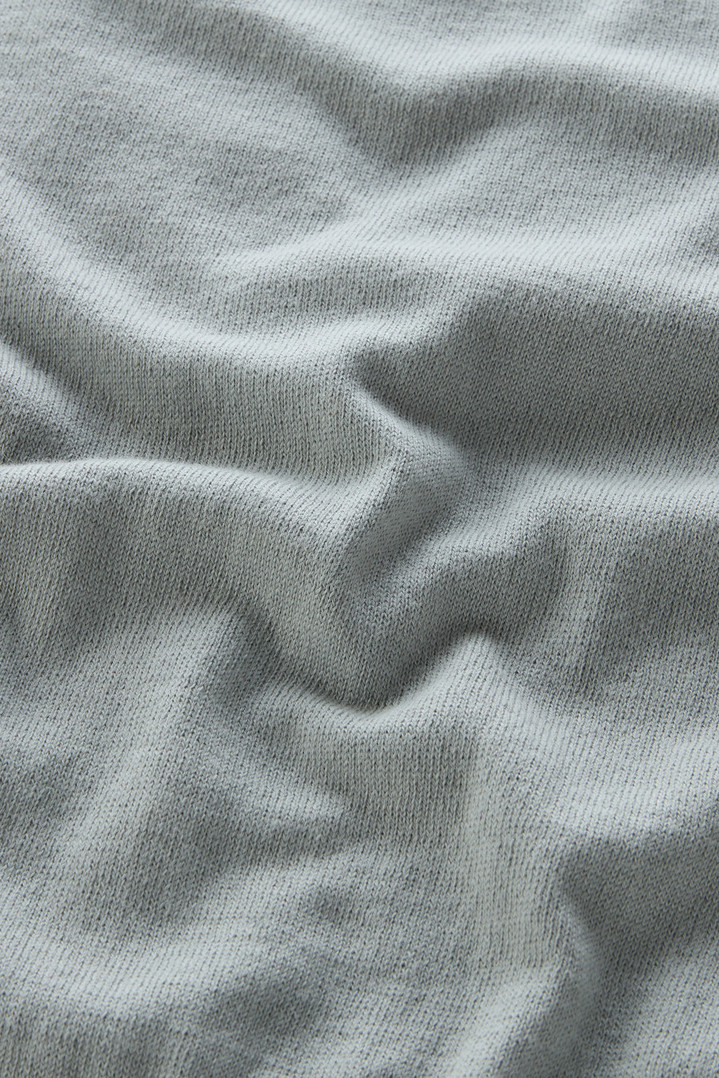 V-Neck Sweater in Cotton and Cashmere Green photo 4 | Woolrich