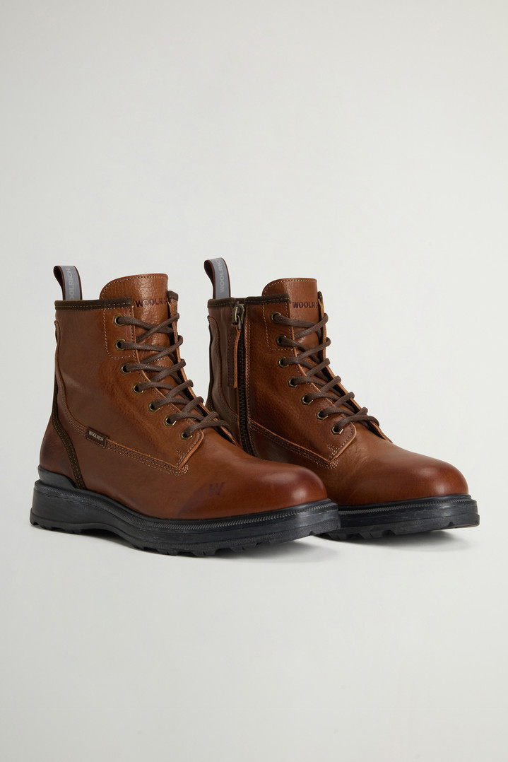 Grove Lace-Up Boots in Cowhide Leather Brown photo 2 | Woolrich