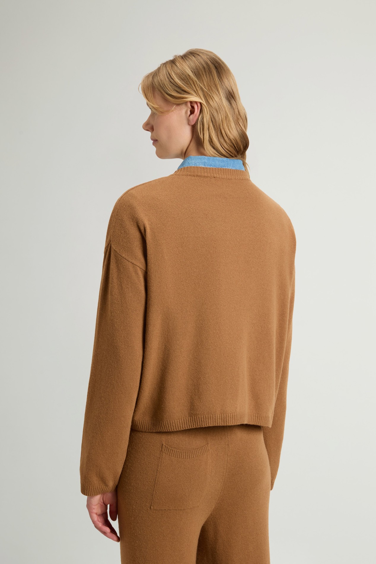 Crewneck Sweater in Wool and Cashmere Blend Brown photo 3 | Woolrich