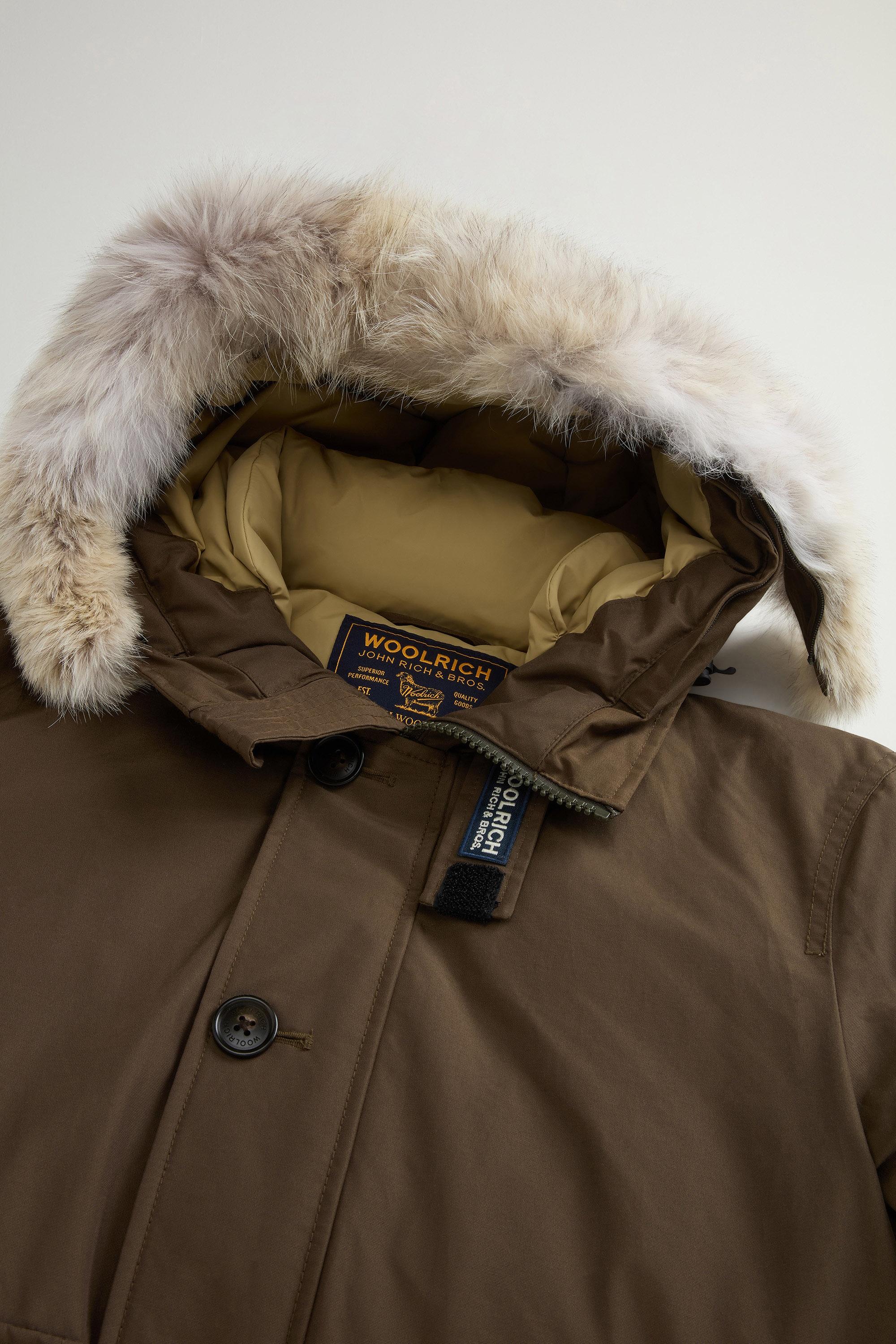 Padded Polar bomber jacket in Ramar Cloth with hood Green photo 6 | Woolrich