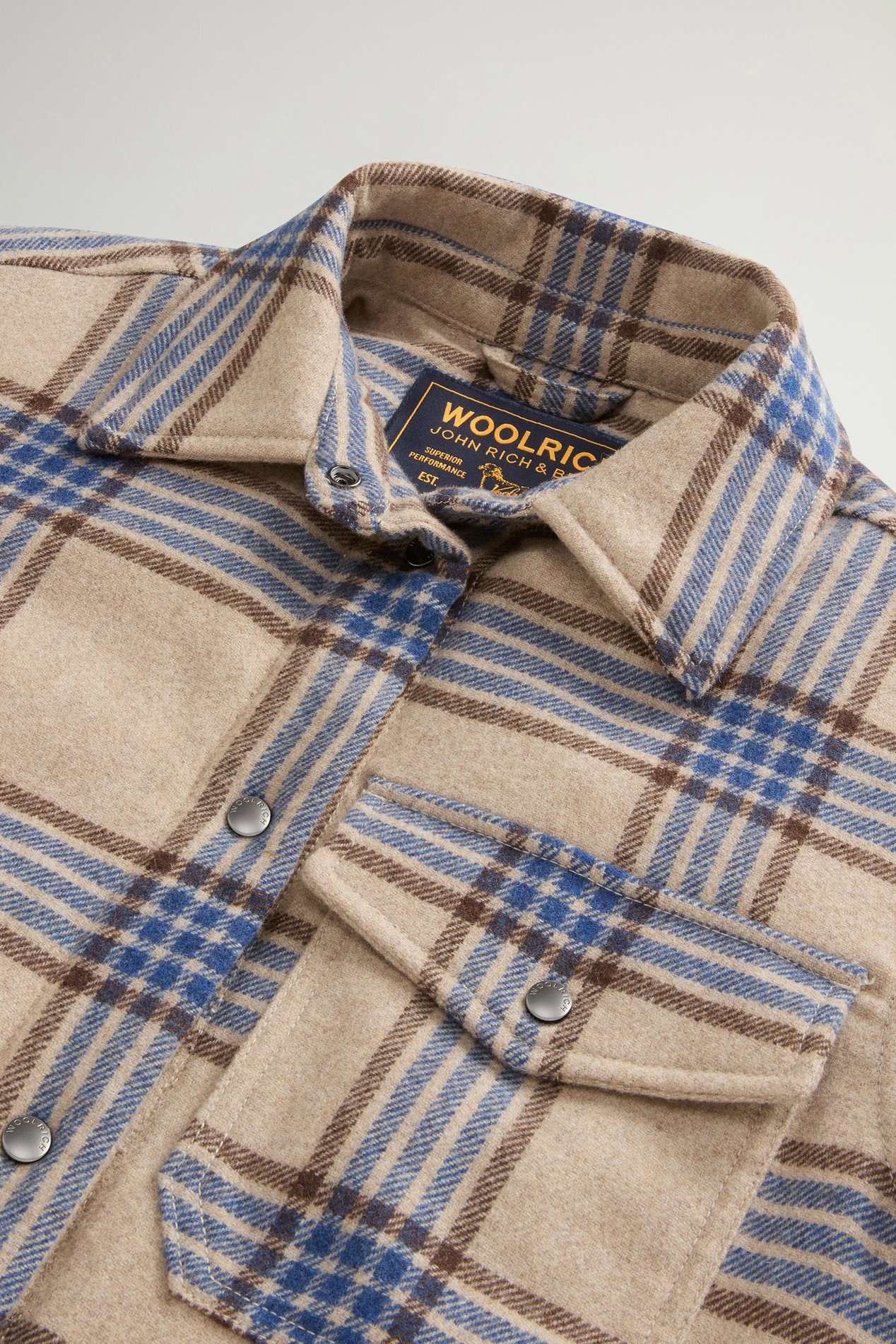 Alaskan Checked Overshirt in Padded Wool Blend Blue photo 6 | Woolrich