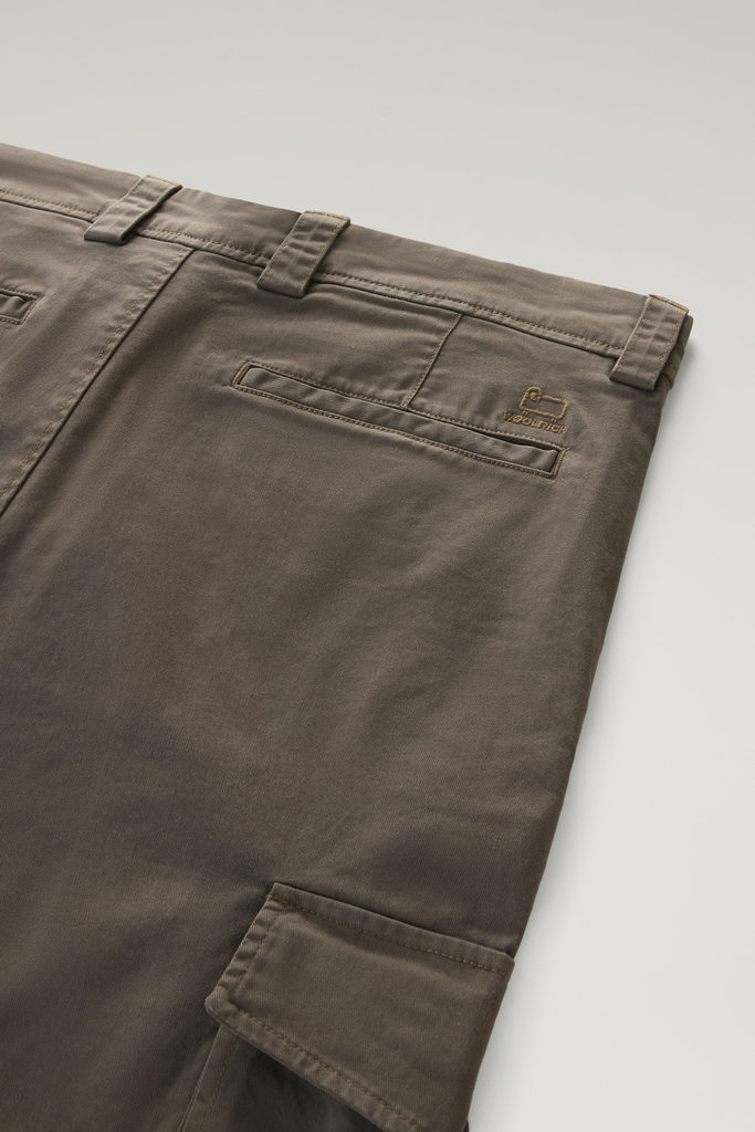 Garment-Dyed Cargo Pants in Stretch Cotton Twill Green photo 4 | Woolrich