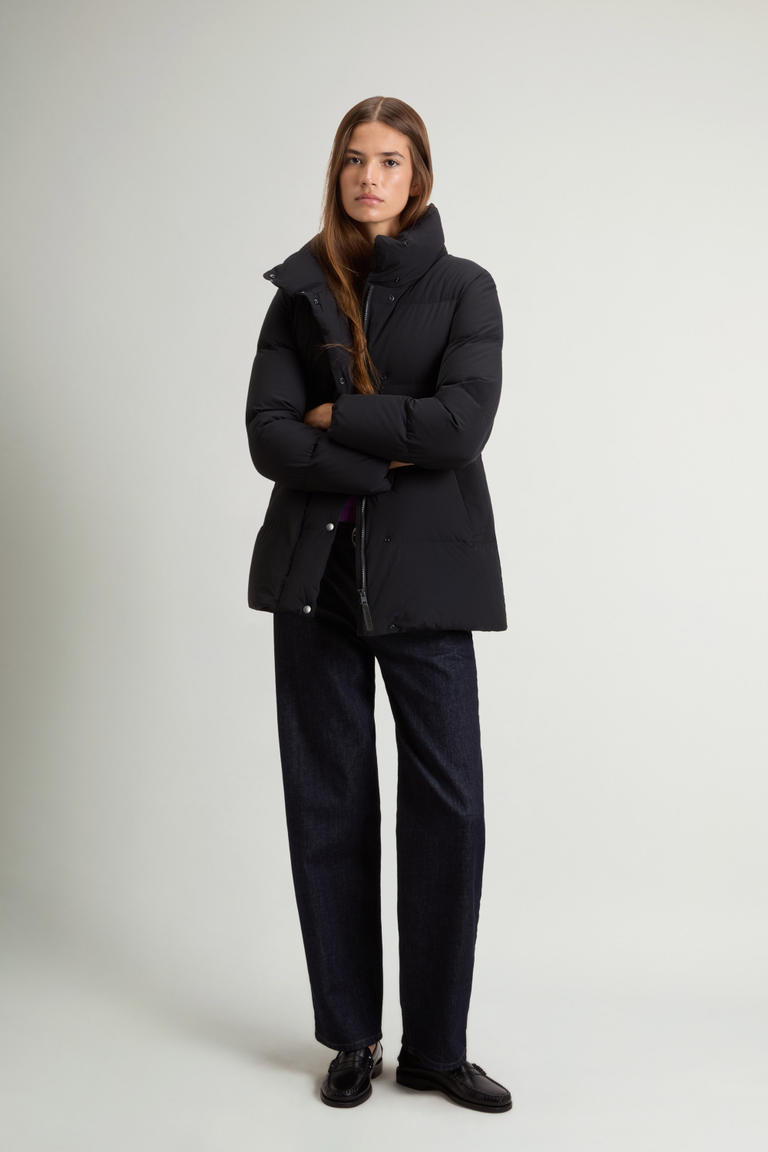 Gewatteerde mantel Madison van elastisch nylon Zwart photo 1 | Woolrich