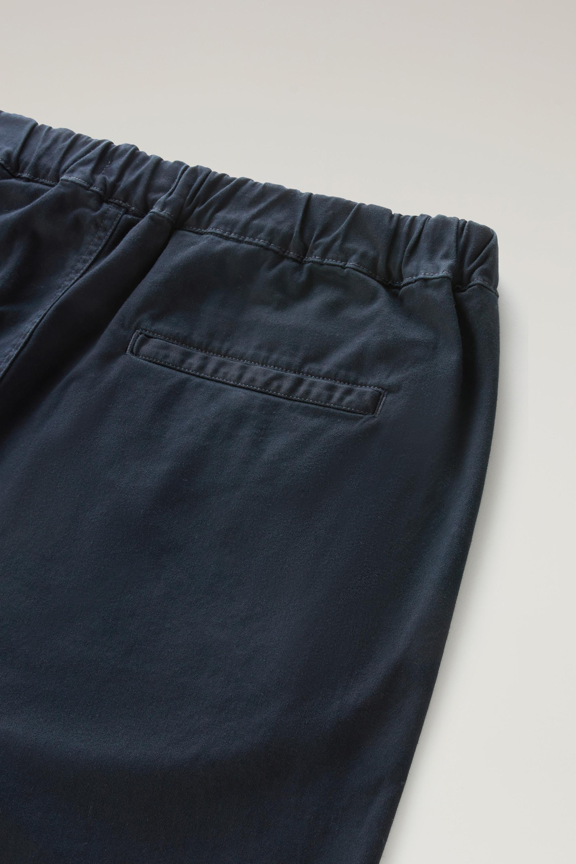 Garment-Dyed Chino Shorts in Stretch Cotton Blue photo 4 | Woolrich
