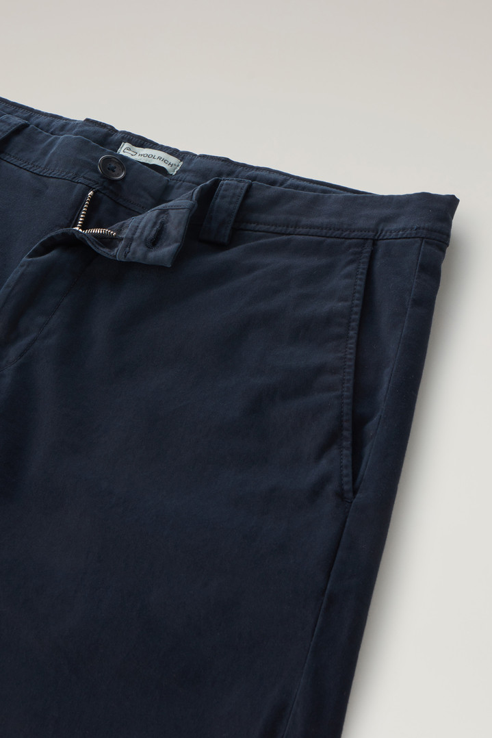 Garment-Dyed Chino Shorts in Stretch Cotton Blue photo 2 | Woolrich