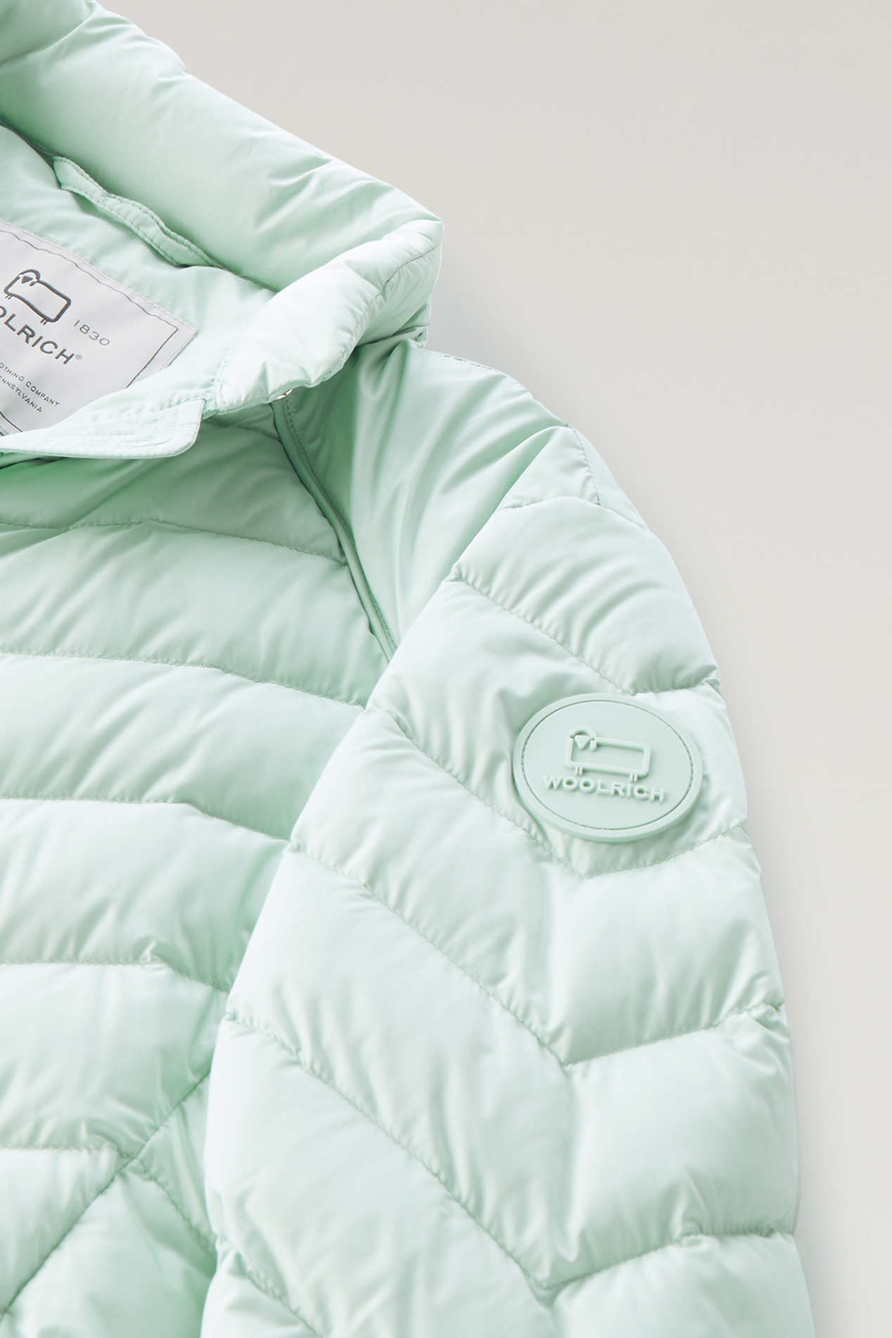 Short Padded Jacket with Chevron Quilting Green photo 3 | Woolrich