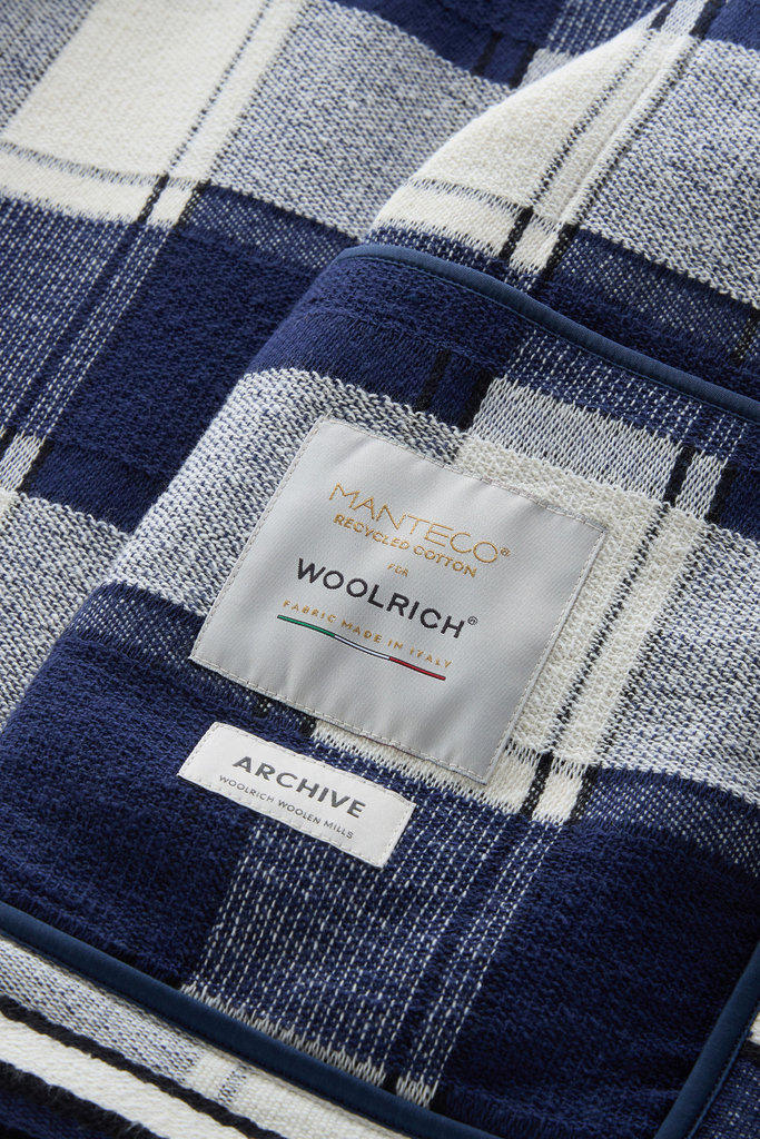 Gentry Overshirt in Manteco Recycled Cotton Fleece Blue photo 5 | Woolrich