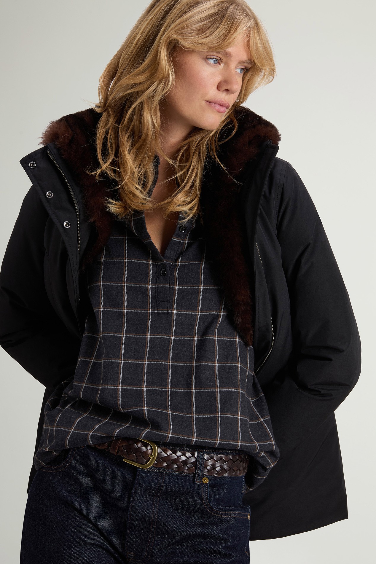 Erie Parka in Ramar Cloth Black photo 4 | Woolrich