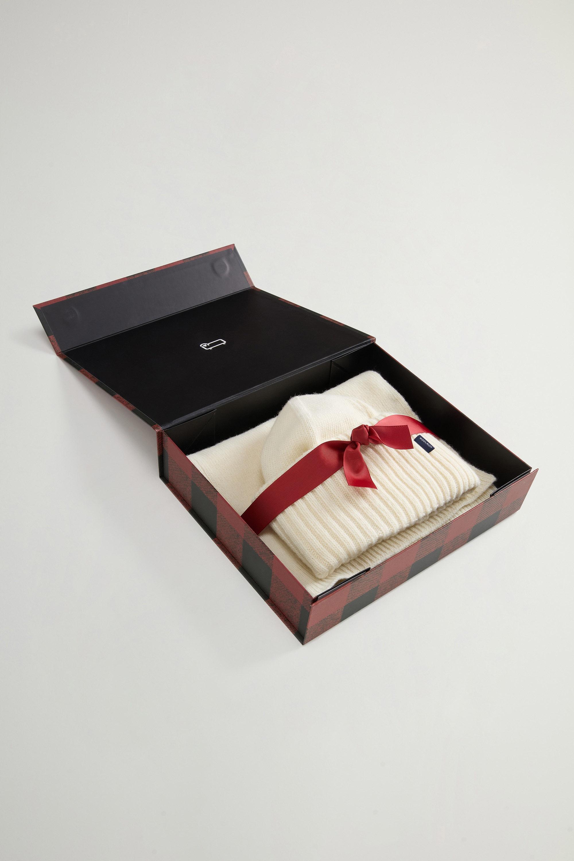 GIFT BOX White photo 4 | Woolrich