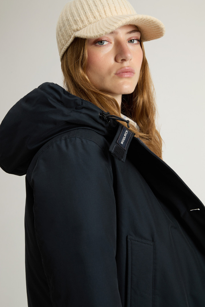 Arctic Parka in Ramar Cloth with Four Pockets and Detachable Fur Blue photo 4 | Woolrich
