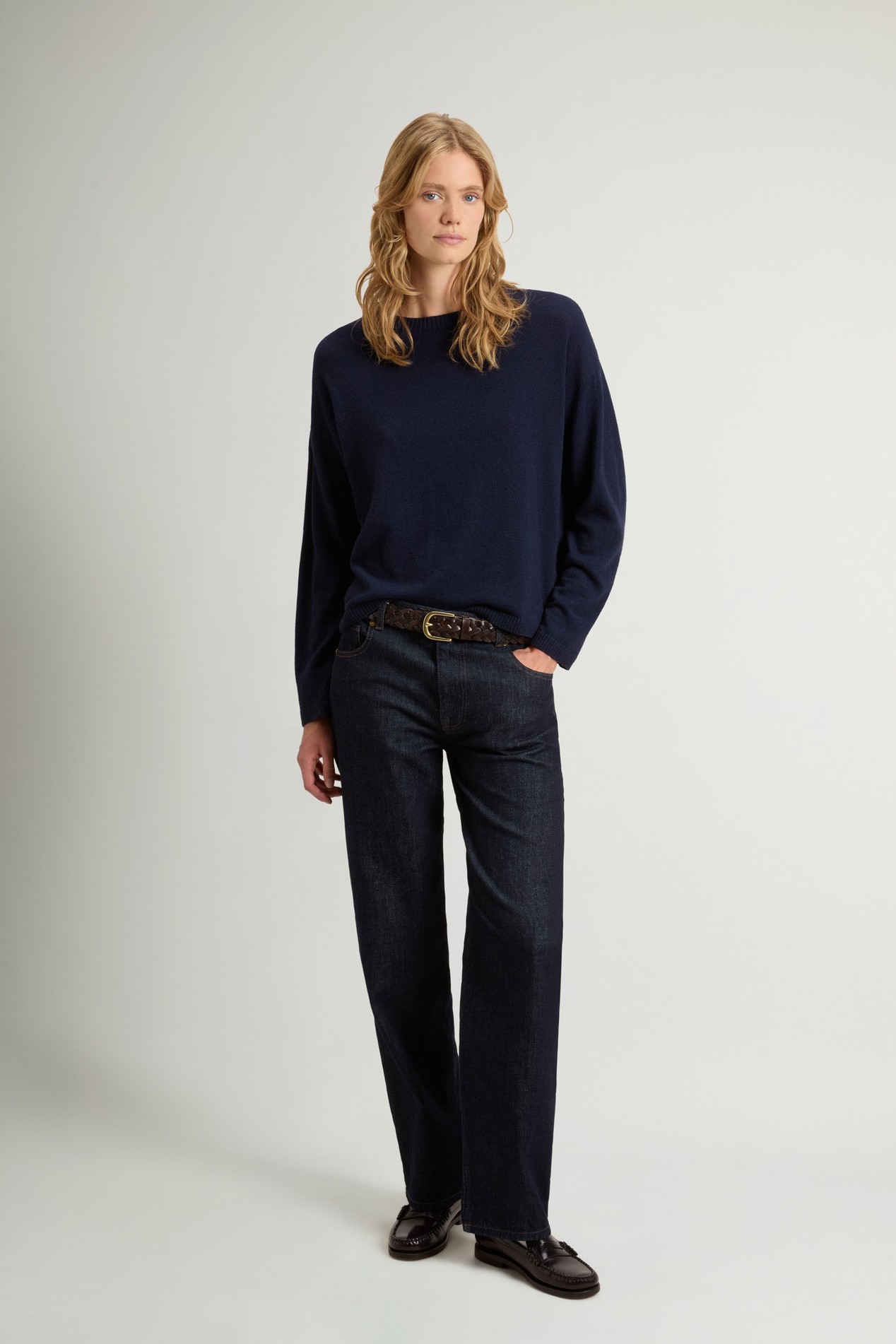 Crewneck Sweater in Wool and Cashmere Blend Blue photo 2 | Woolrich