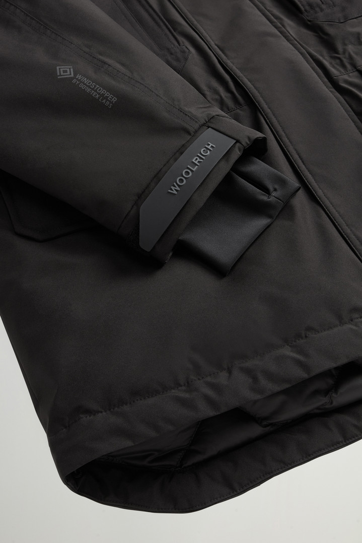 Mountain Jacket in WINDSTOPPER GORE-TEX Black photo 4 | Woolrich