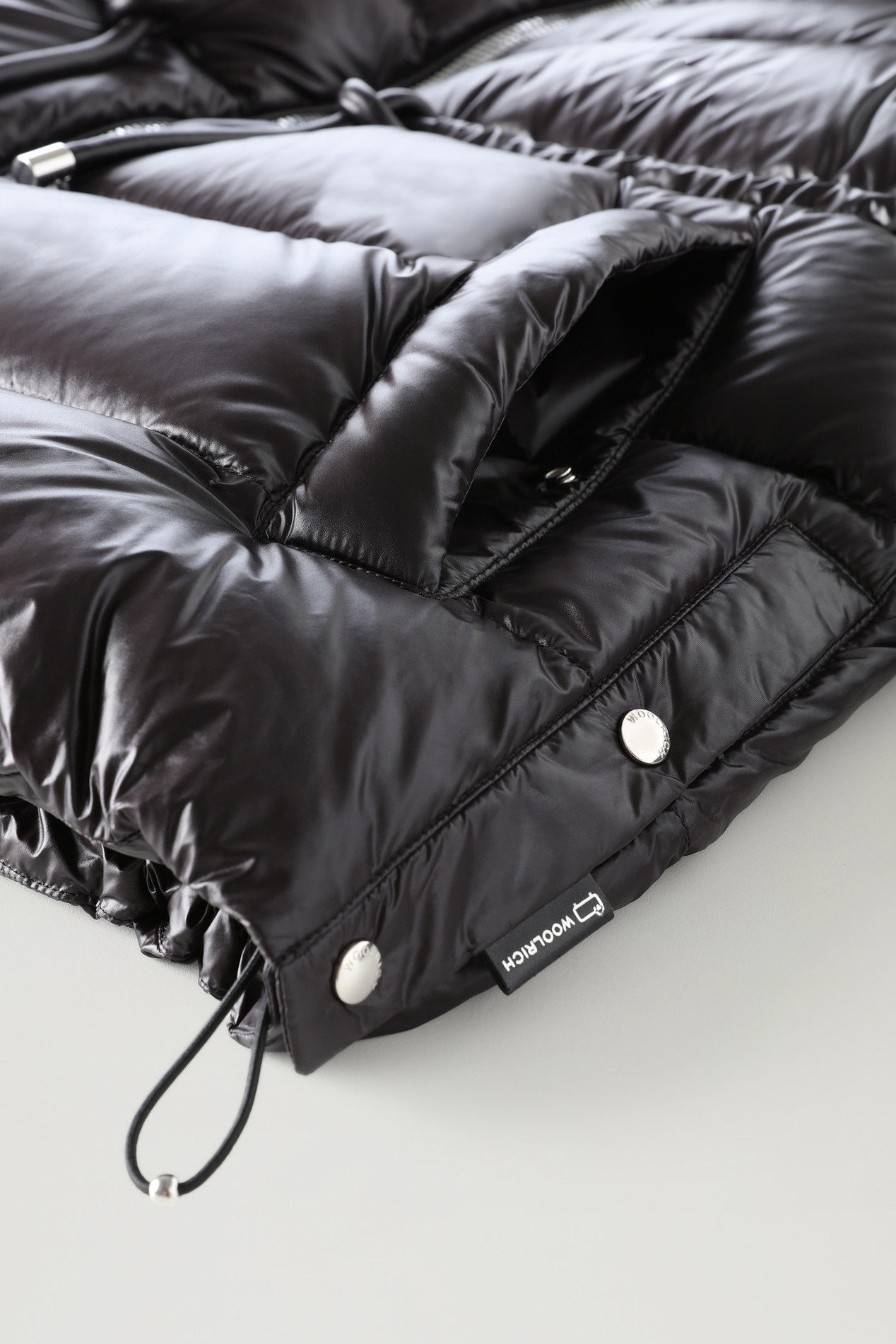 Aliquippa Down Jacket in Glossy Nylon with a Drawstring Waist Black photo 5 | Woolrich