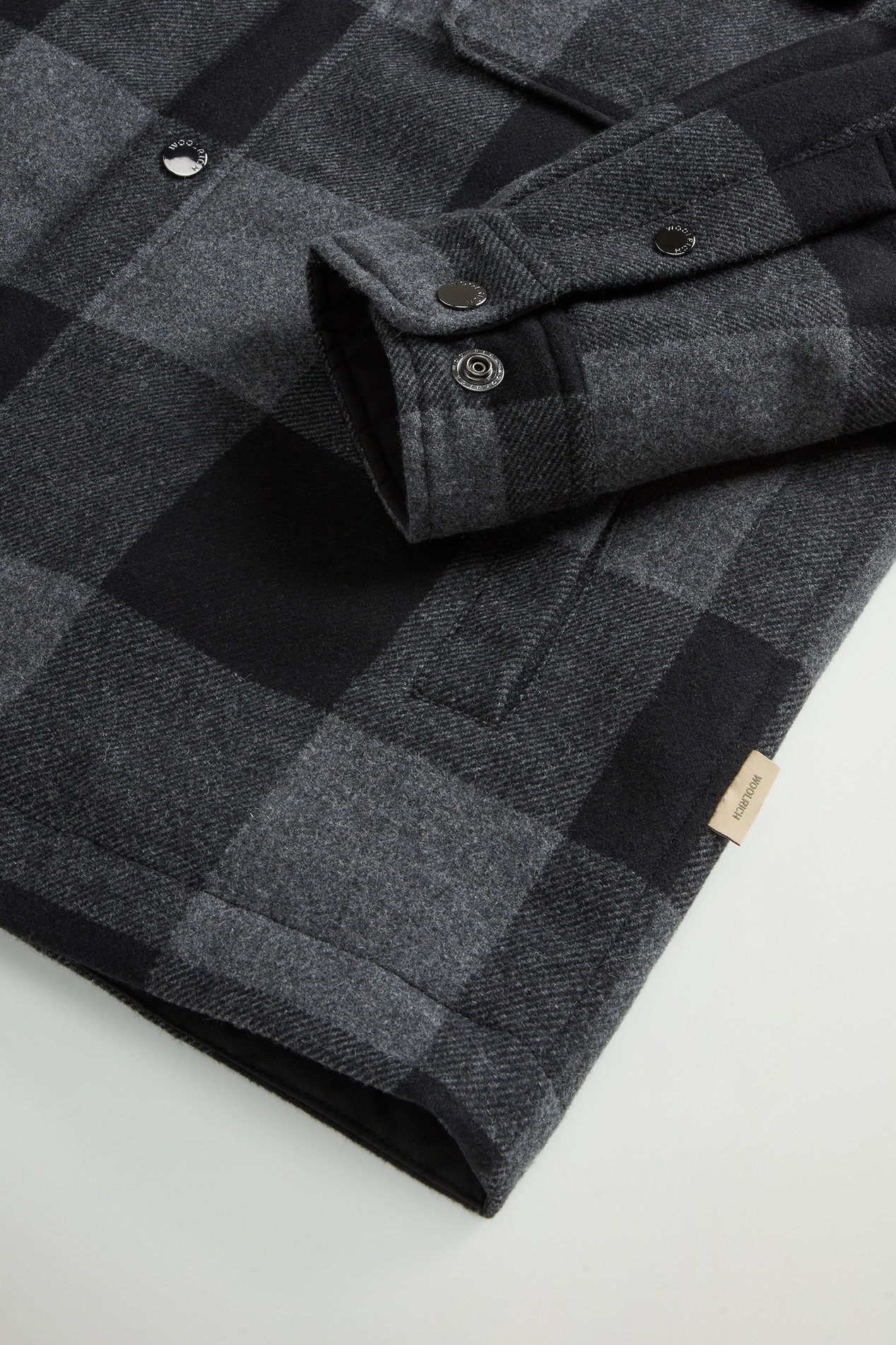 Alaskan Check Overshirt in Recycled Italian Wool Blend Black photo 7 | Woolrich