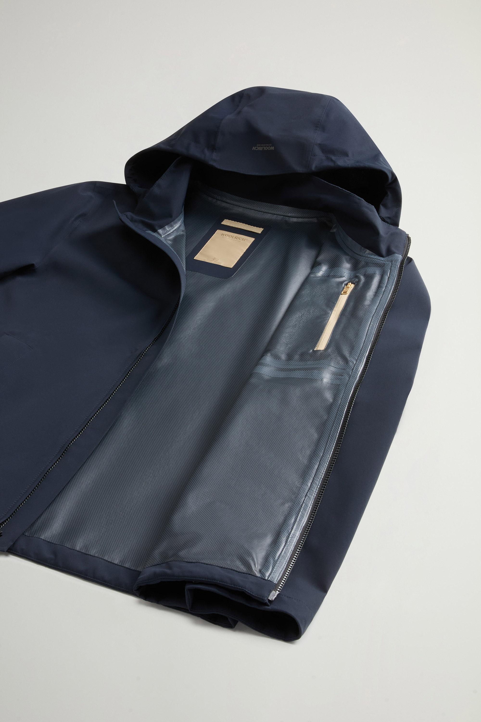 Pacific Jacket in Two-Layered Fabric Blue photo 8 | Woolrich