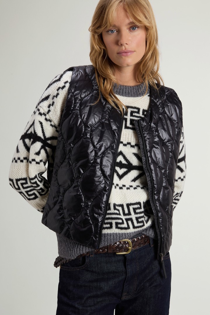 Packable Quilted Vest in Urban Light Nylon Black photo 4 | Woolrich