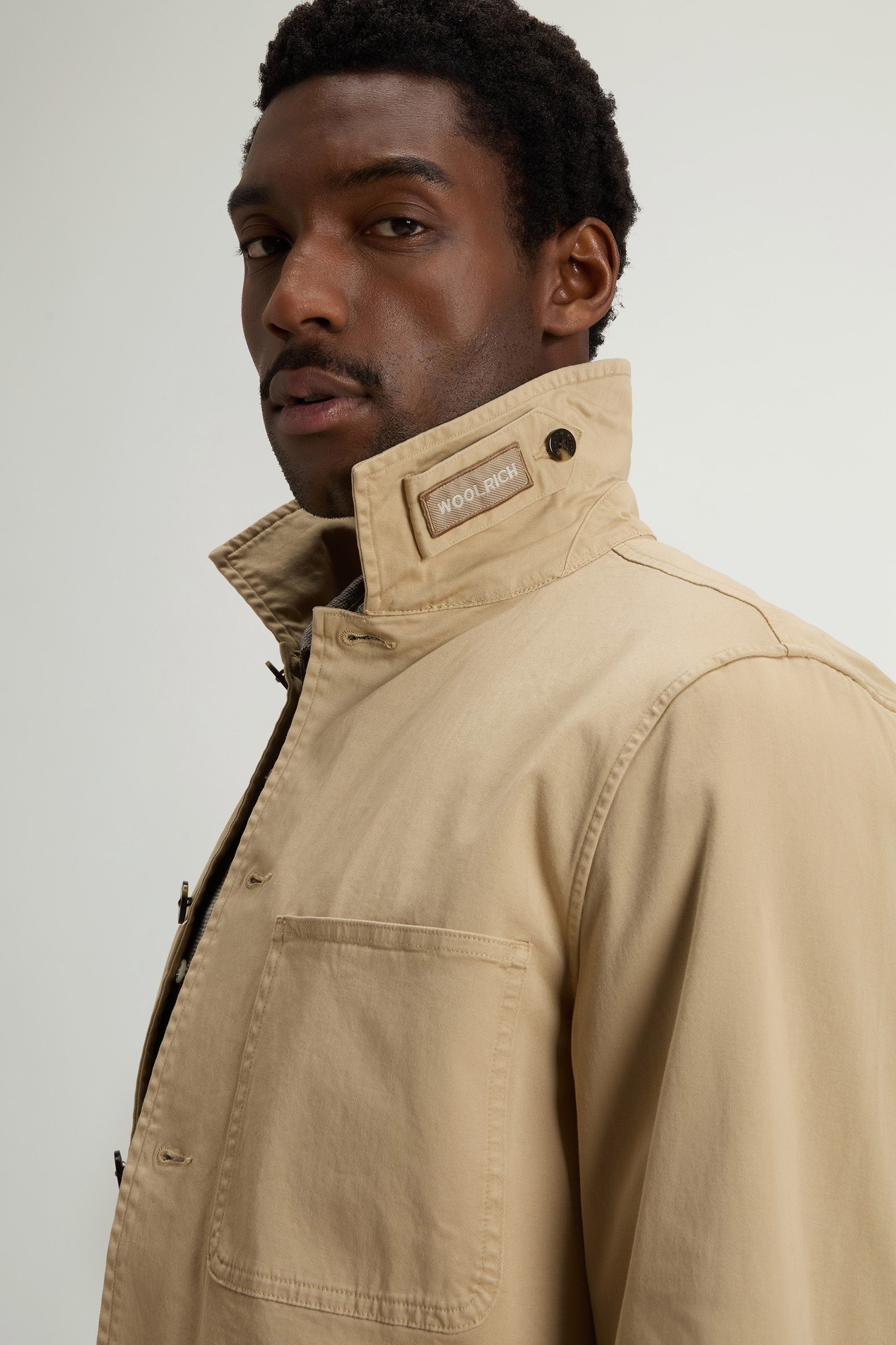 Garment-Dyed Chore Overshirt in Cotton Twill Beige photo 4 | Woolrich