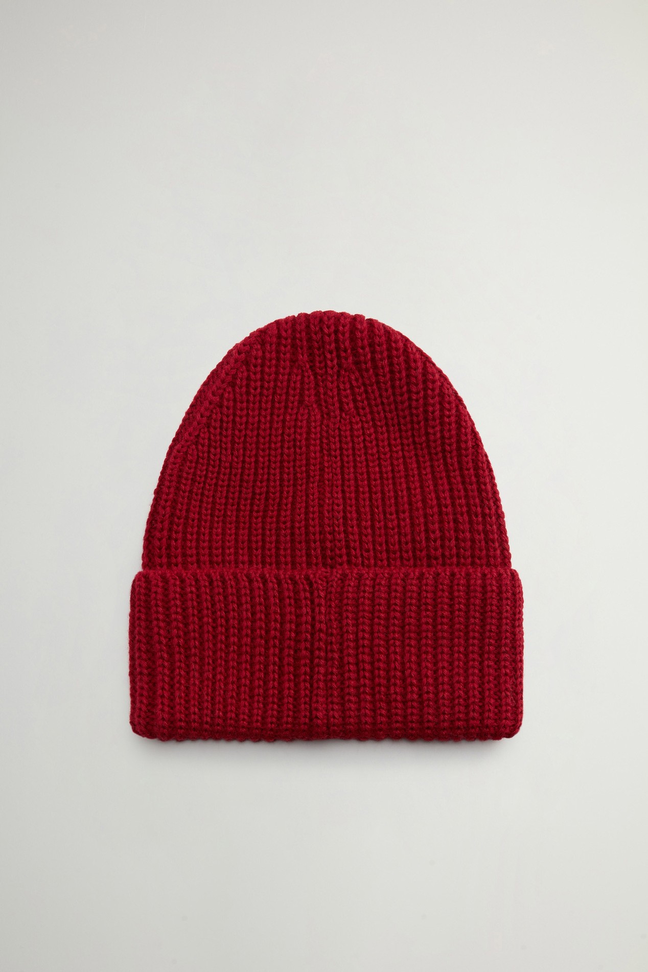 WM PATCH BEANIE Red photo 3 | Woolrich