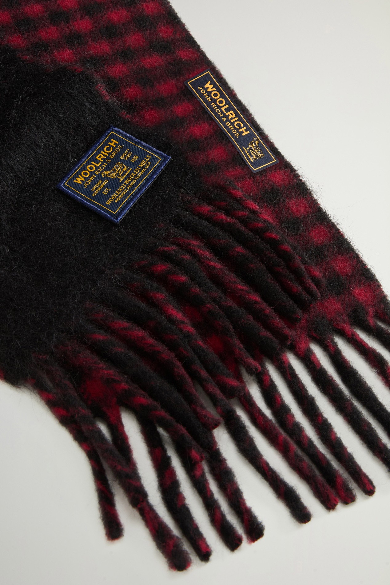 WOOL CHECK SCARF Noir photo 4 | Woolrich