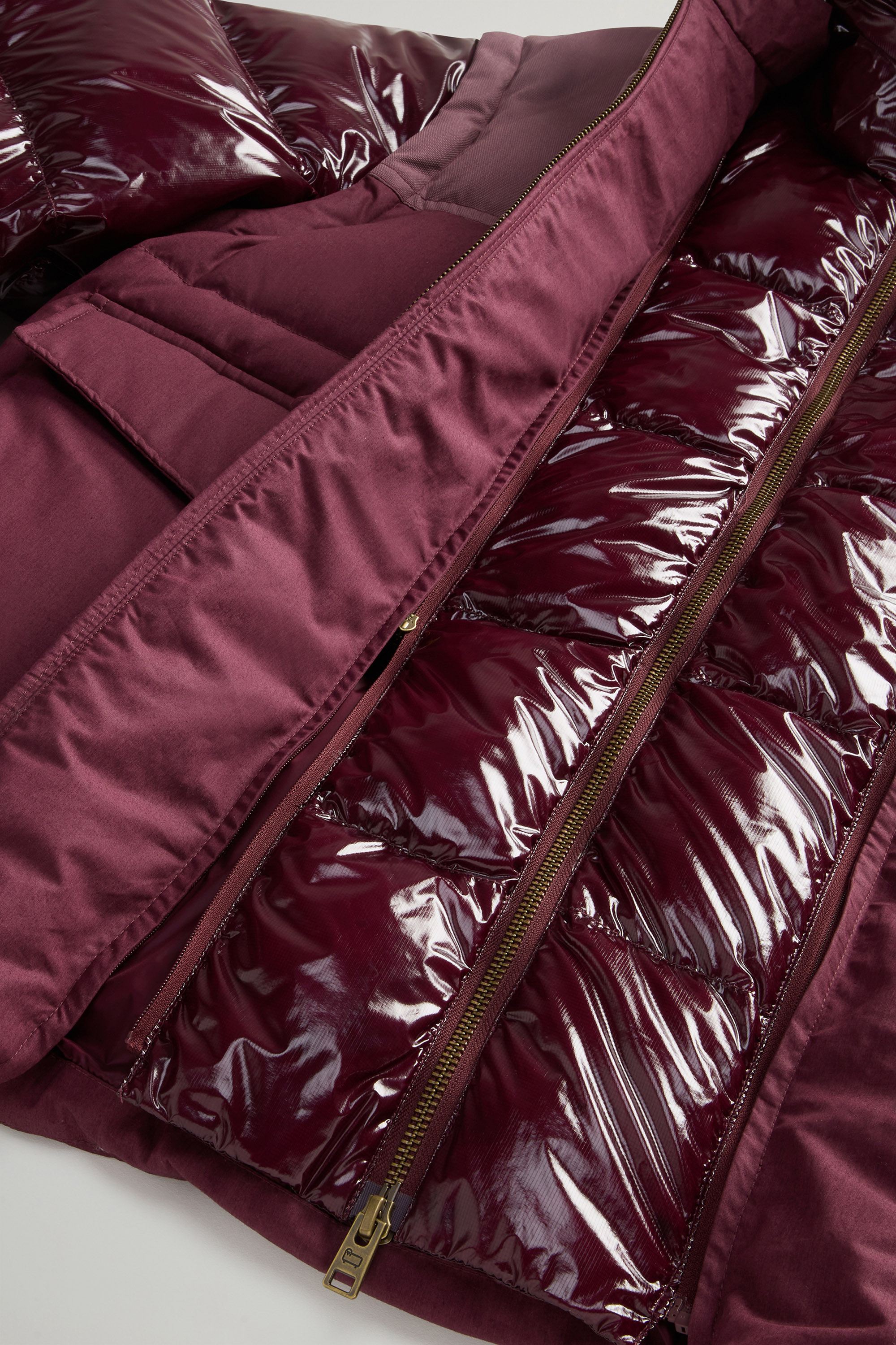 Hybrid Down Jacket with Removable Sleeves and Hood Burgundy photo 9 | Woolrich