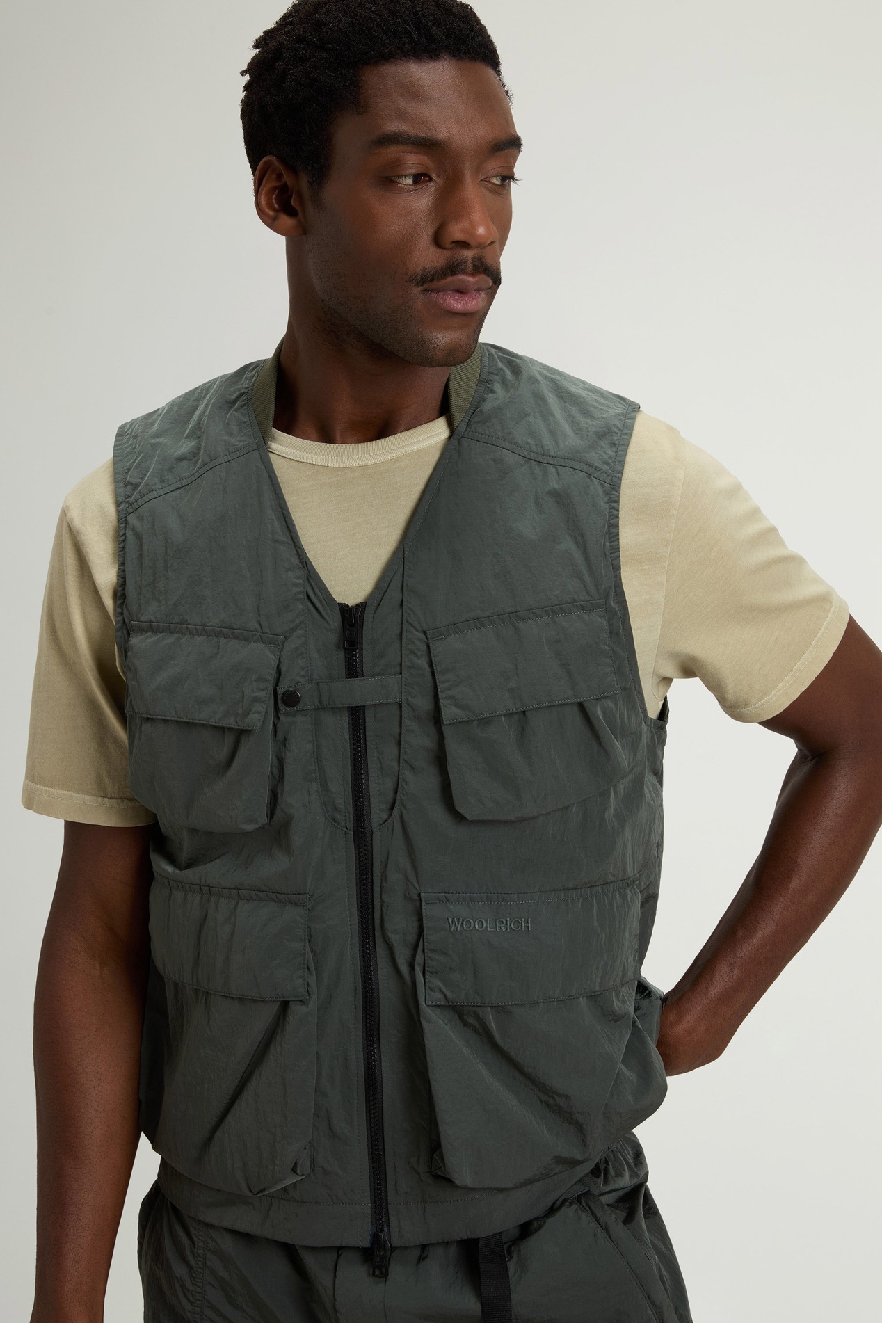 Vest in Olmetex Nylon Green photo 4 | Woolrich