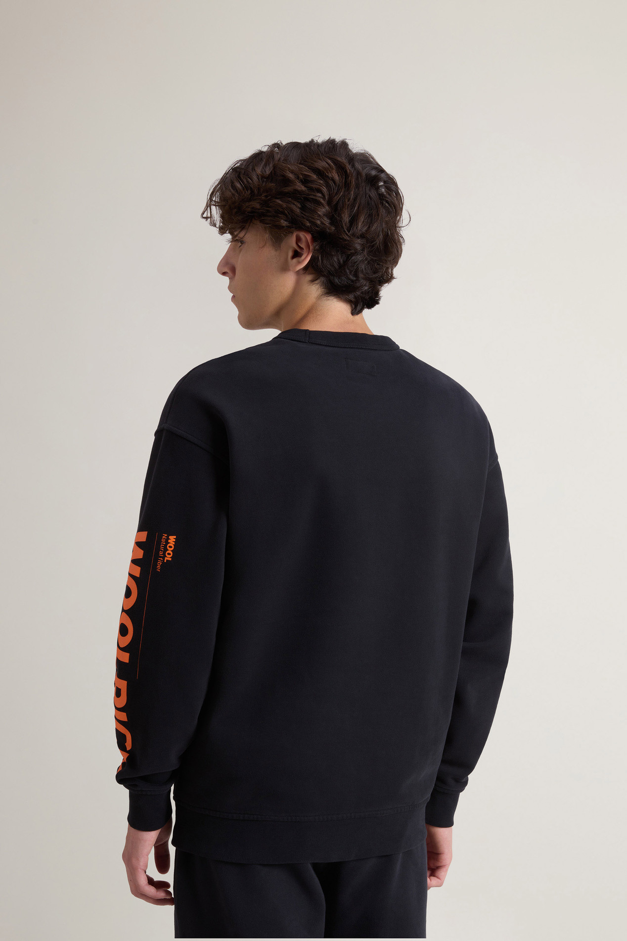 Teen Boys’ Crewneck Sweatshirt in Brushed Pure Cotton Black photo 3 | Woolrich