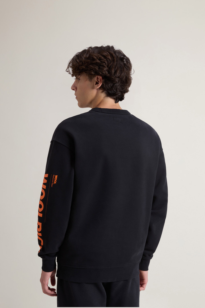 Teen Boys’ Crewneck Sweatshirt in Brushed Pure Cotton Black photo 3 | Woolrich