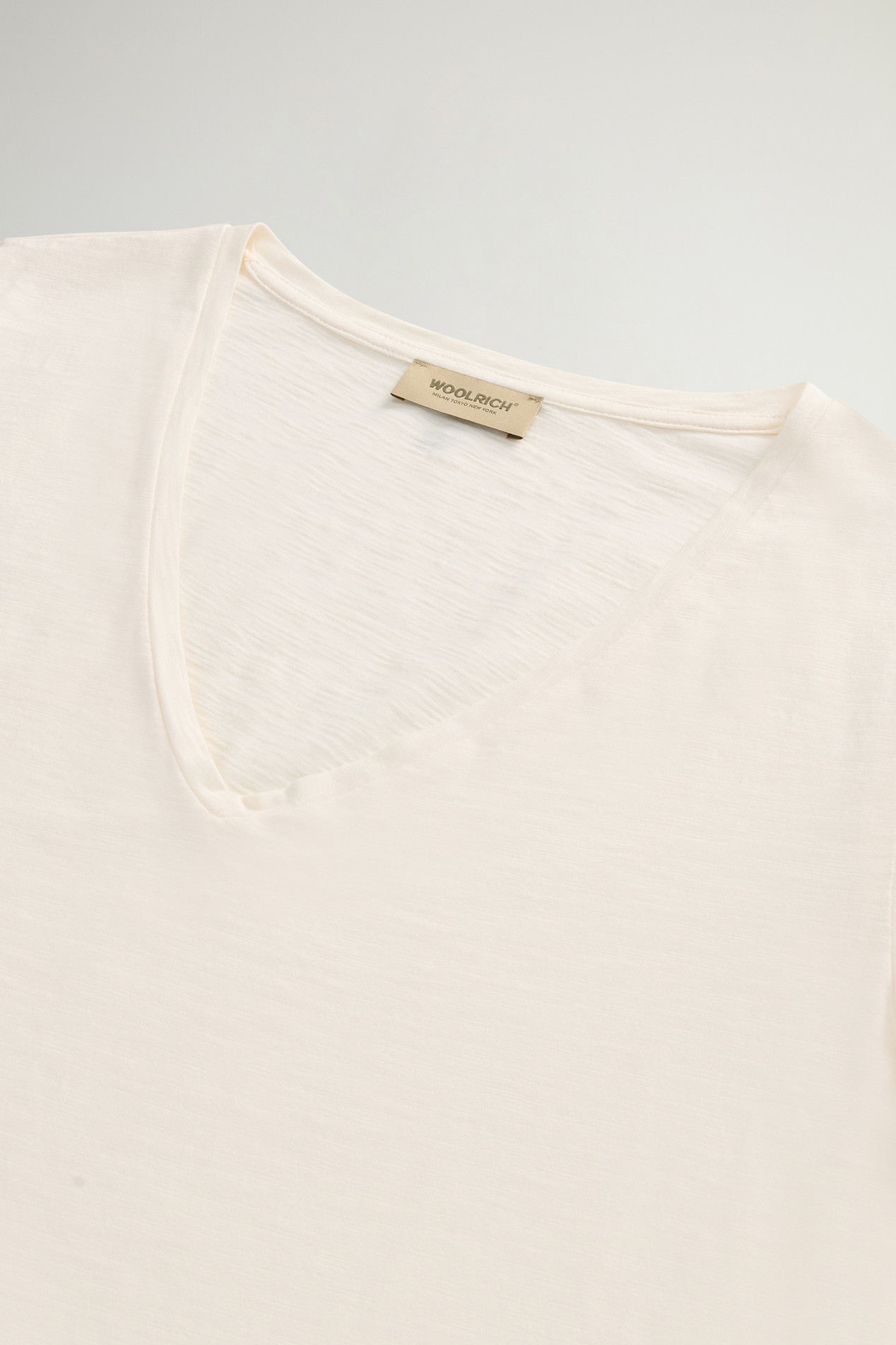 Pure Cotton Slub T-Shirt with V-Neck White photo 6 | Woolrich