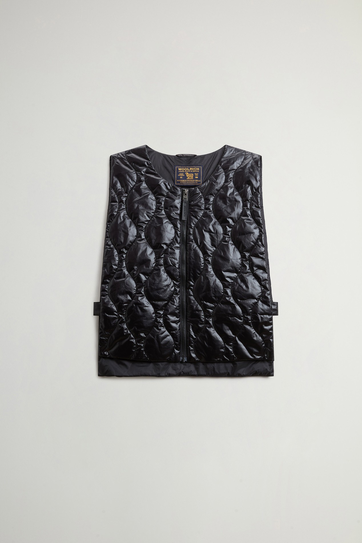 Packable Quilted Vest in Urban Light Nylon Black photo 1 | Woolrich