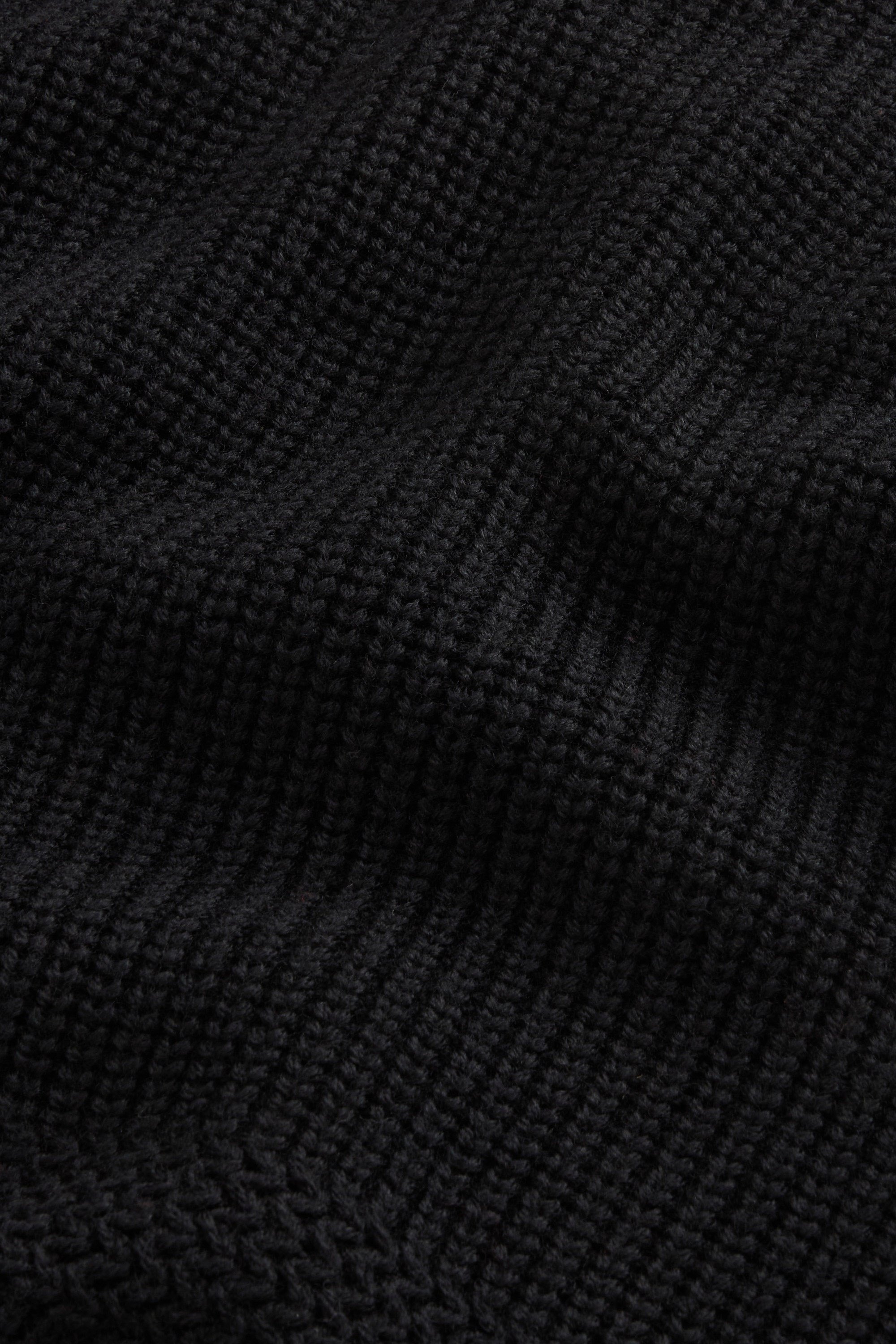 Ribbed Crewneck Sweater in Pure Merino Virgin Wool Black photo 2 | Woolrich