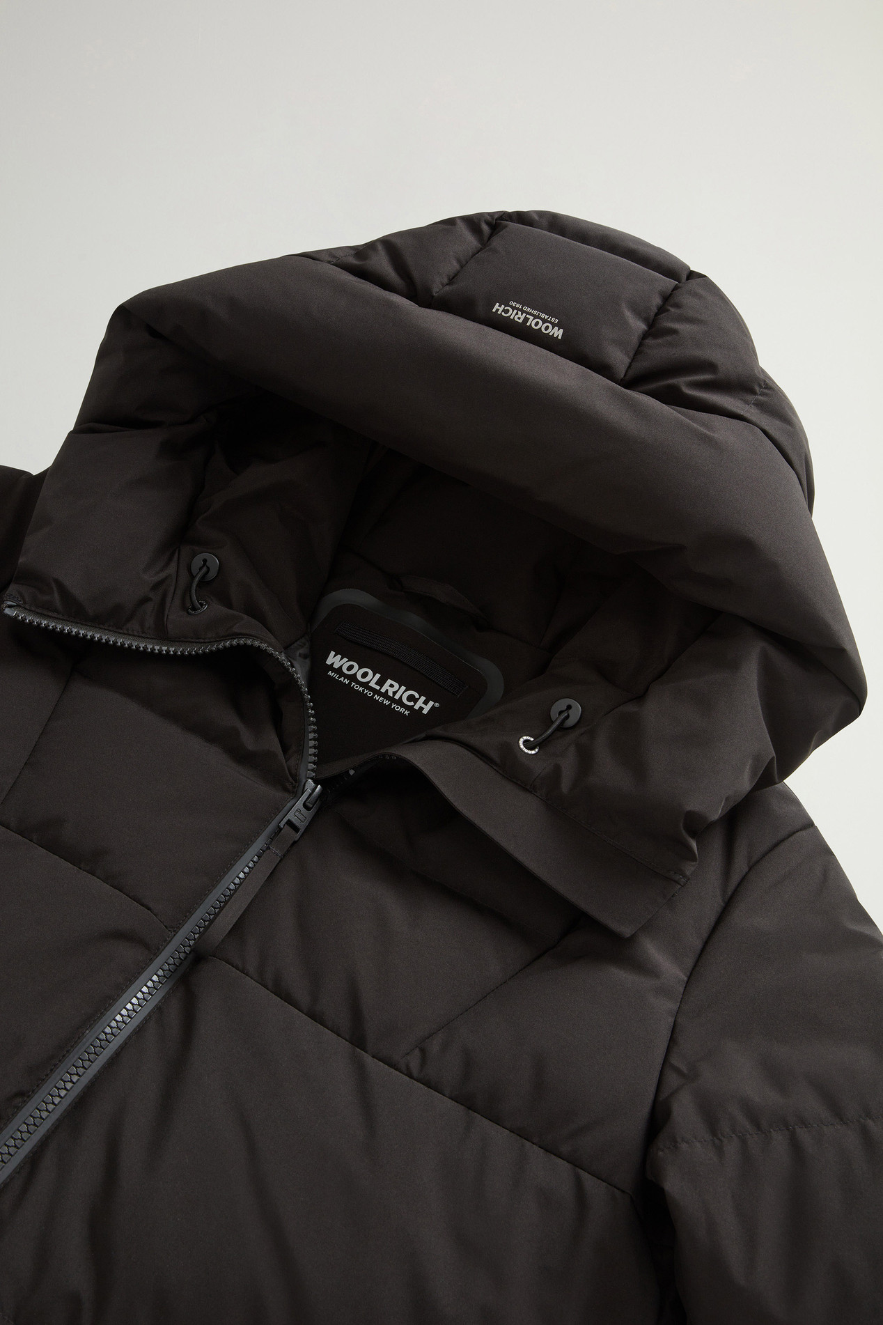 Long down Jacket in WINDSTOPPER GORE-TEX Black photo 7 | Woolrich