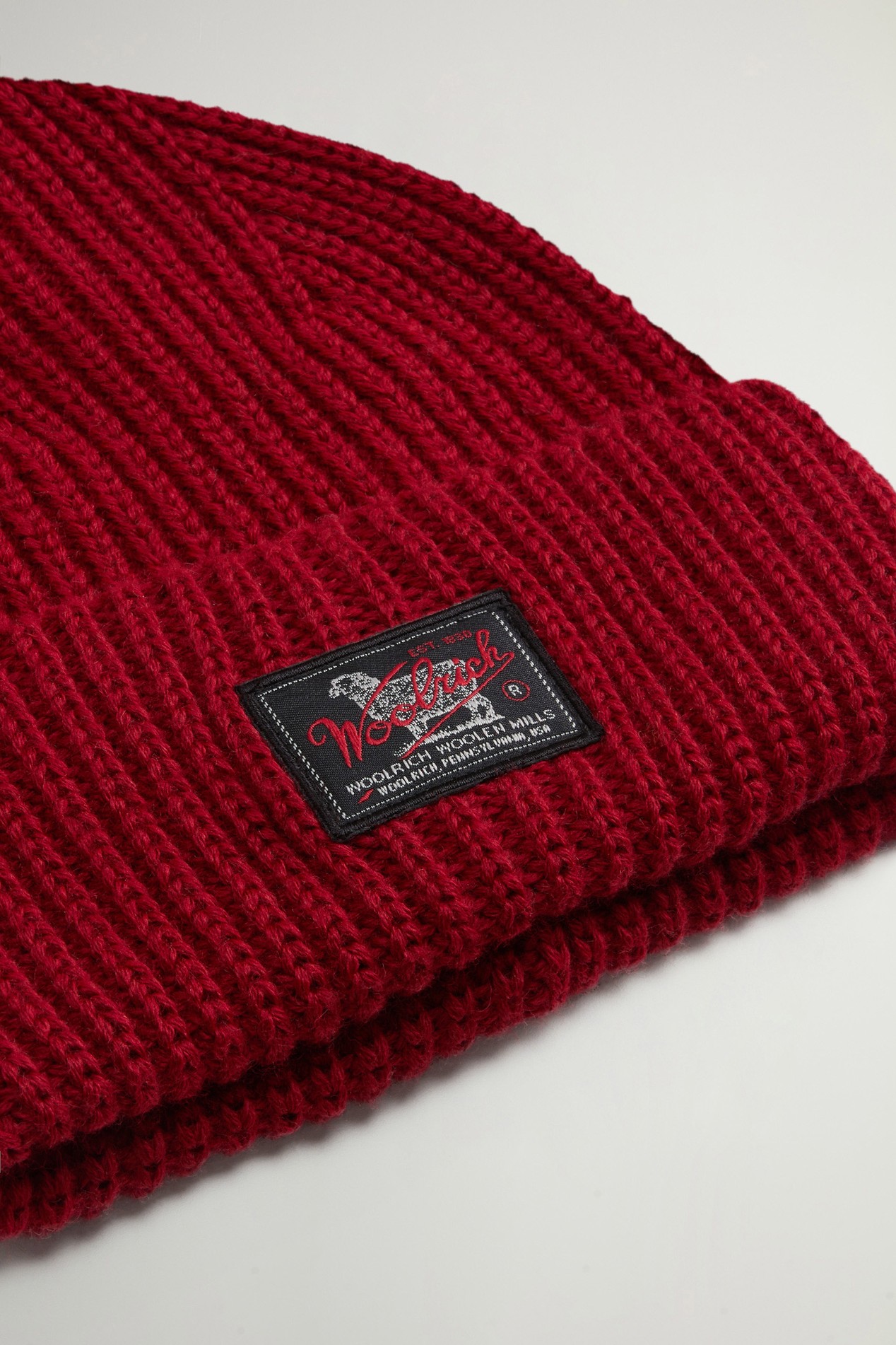 WM PATCH BEANIE Red photo 4 | Woolrich