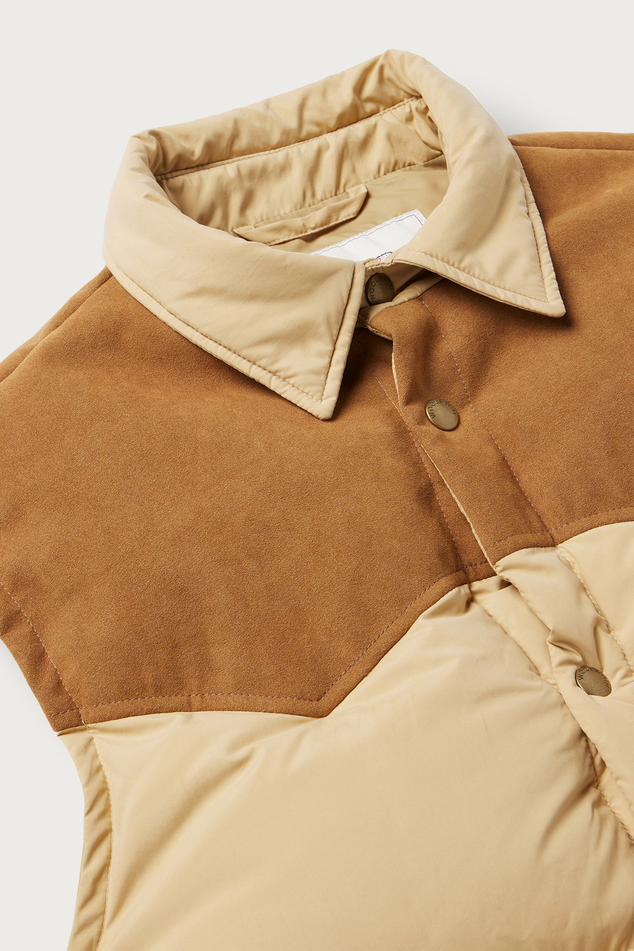 Padded Vest with Alcantara Yoke - One Of These Days / Woolrich White photo 3 | Woolrich