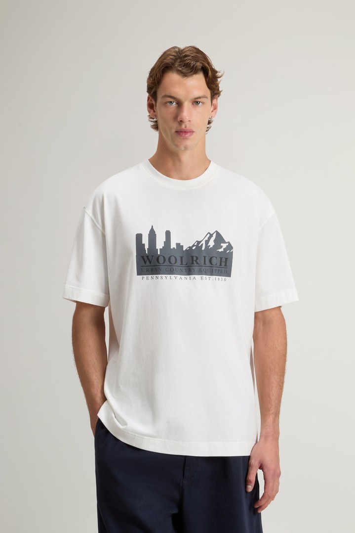 COTTON GRAPHIC T-SHIRT White photo 1 | Woolrich